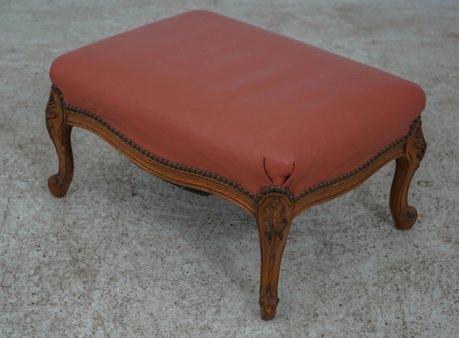 1920s French Louis XV Style Carved Frame Leather Chair & Ottoman - 11