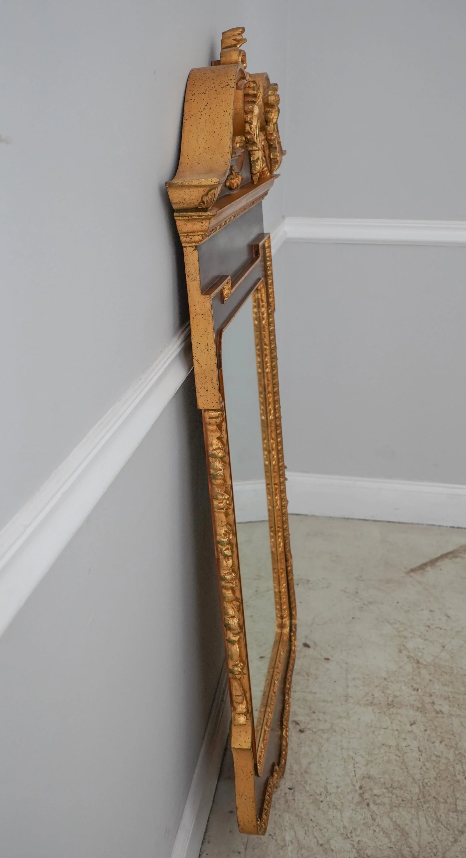 Italian Made Georgian Style Burl Walnut Gold Mirror - 2