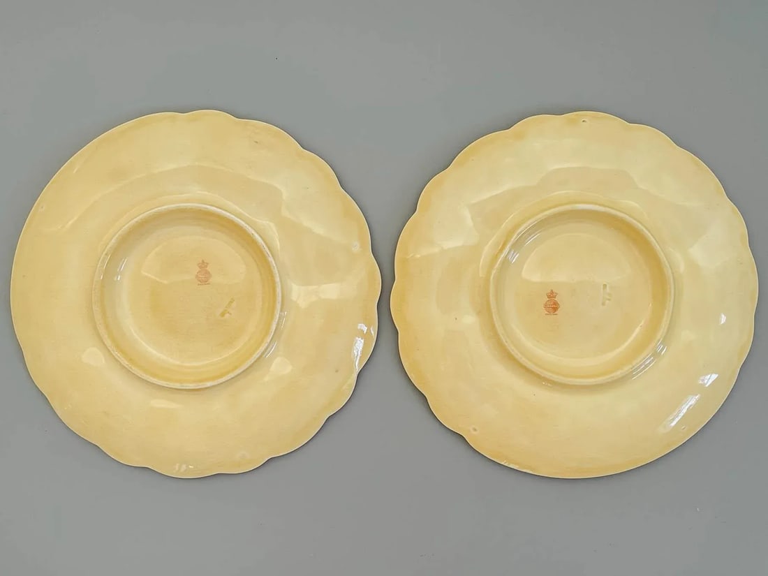19th Century English Minton Majolica Oyster Plates Pair - 6