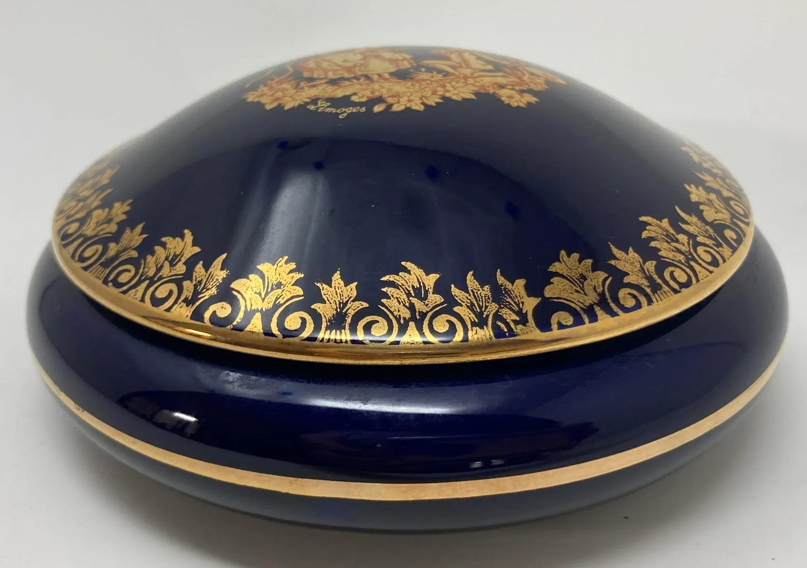 Royal Limoges Castel France 22-Karat Gold Trinket Round Box in Cobalt Blue - 6