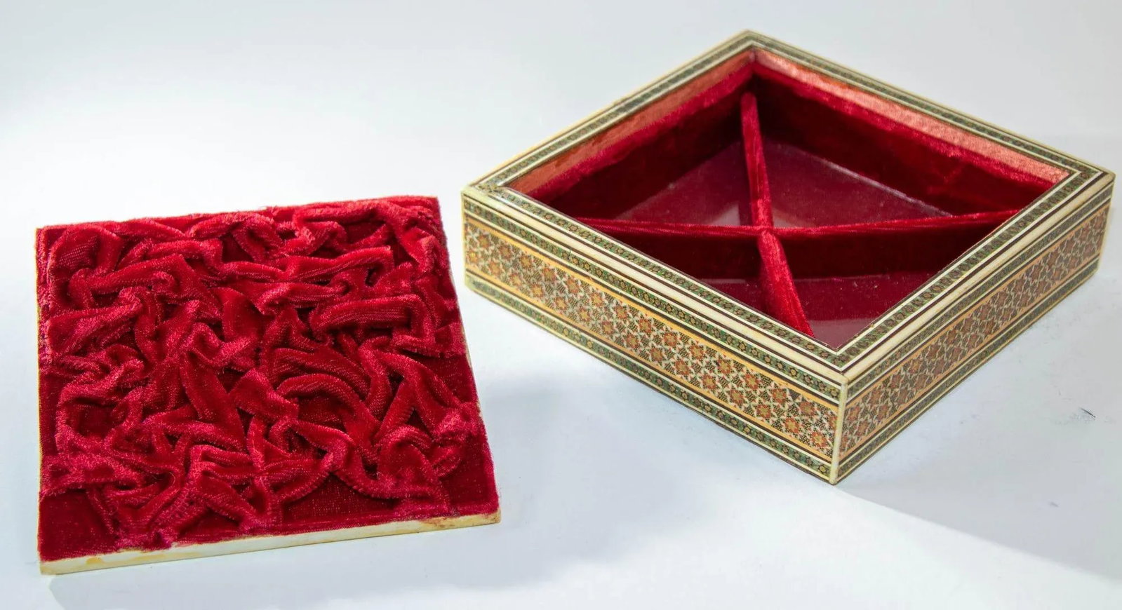 1950s Anglo Indian Micro Sadeli Mosaic Inlaid Jewelry Box - 9