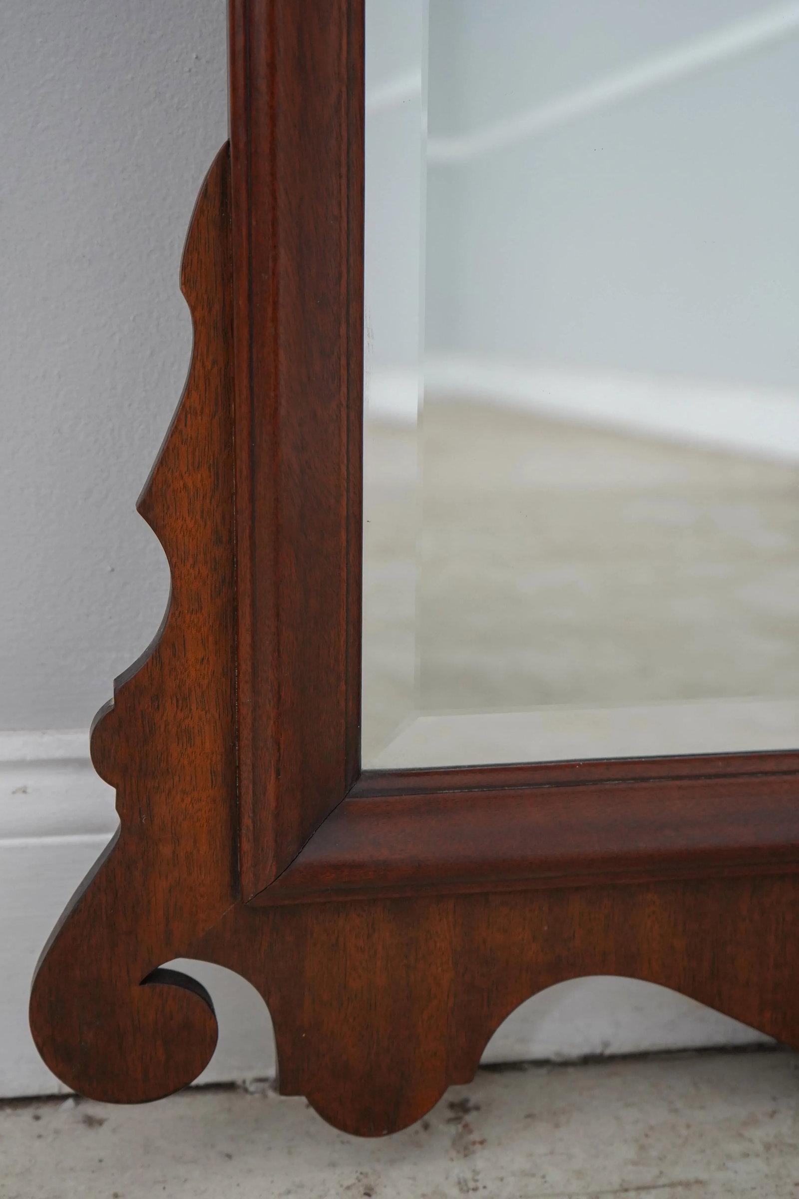 Henkel Harris Chippendale Style Mahogany Mirror - 7