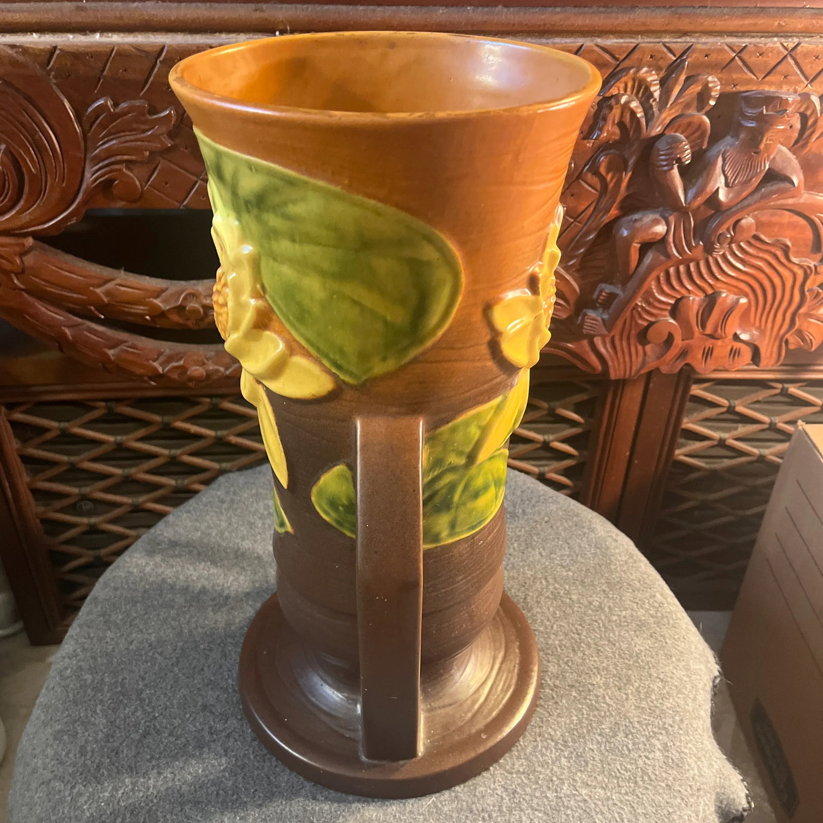 Large Vintage Roseville Water Lily Art Pottery Double Handled Vase - 2