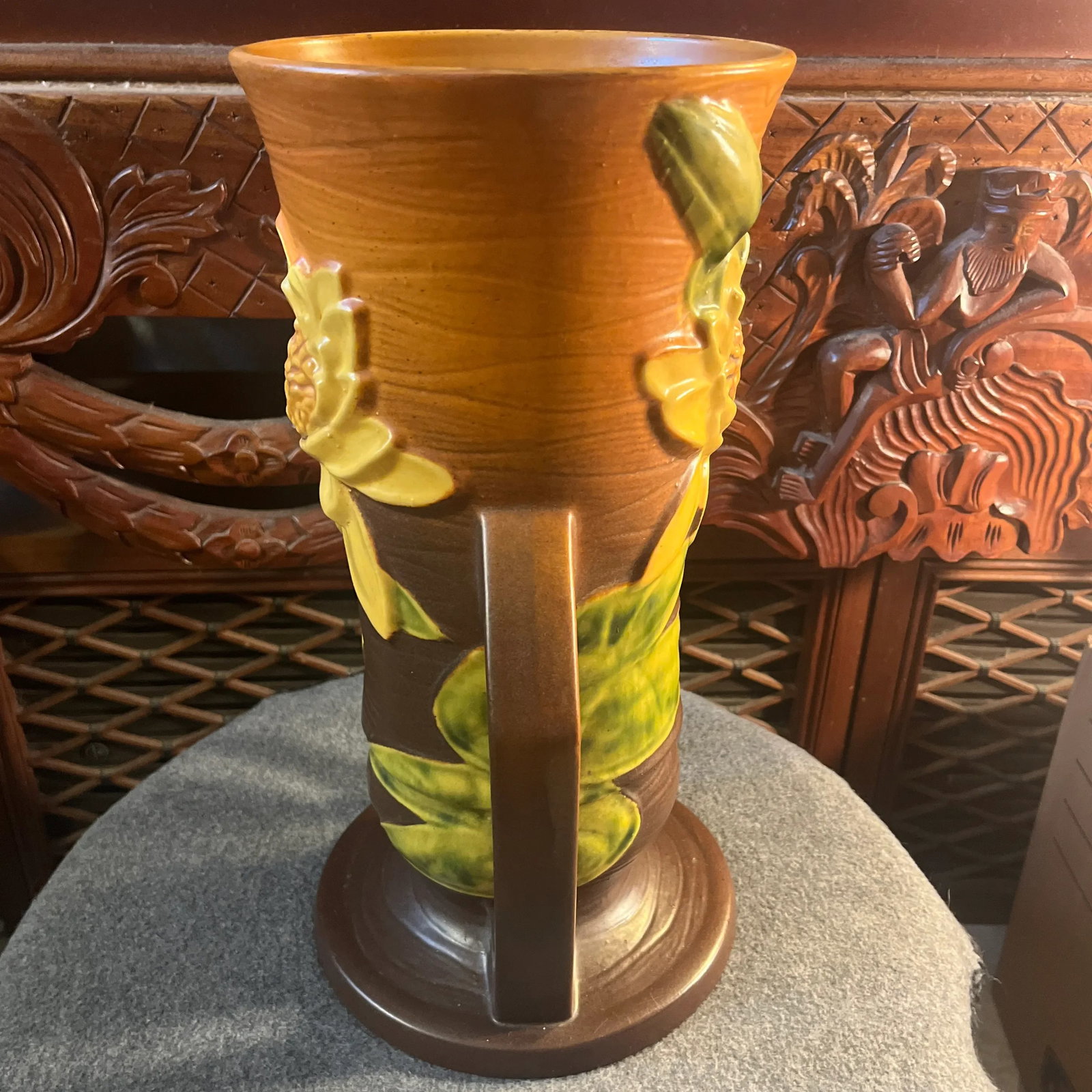 Large Vintage Roseville Water Lily Art Pottery Double Handled Vase - 4