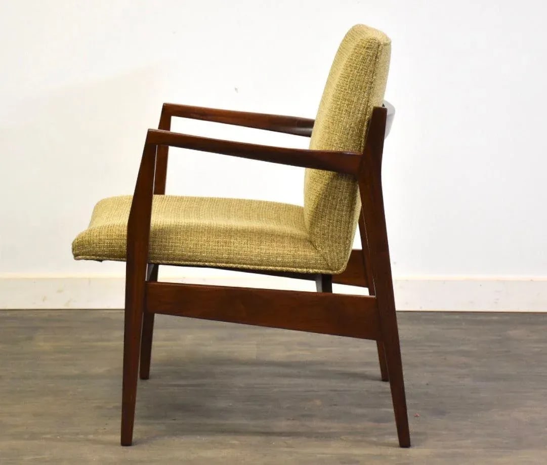 Jens Risom Walnut Lounge Chair - 3