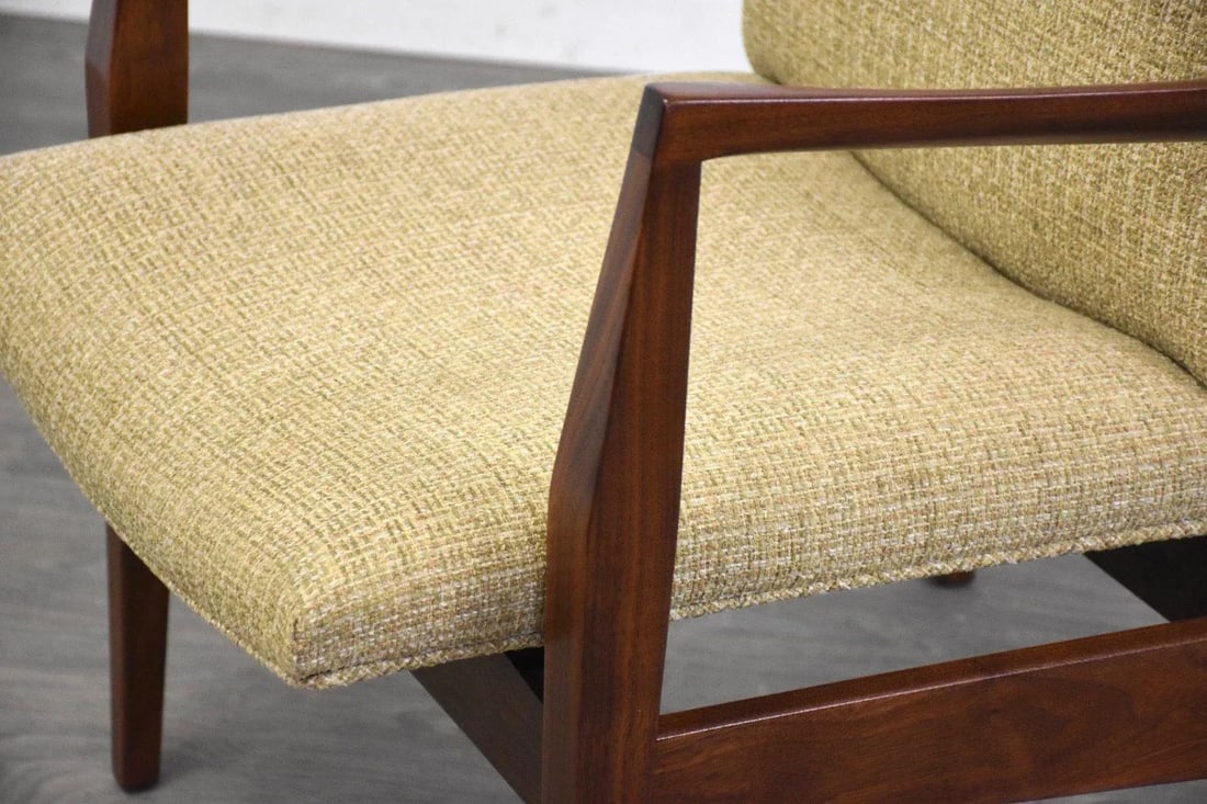 Jens Risom Walnut Lounge Chair - 6