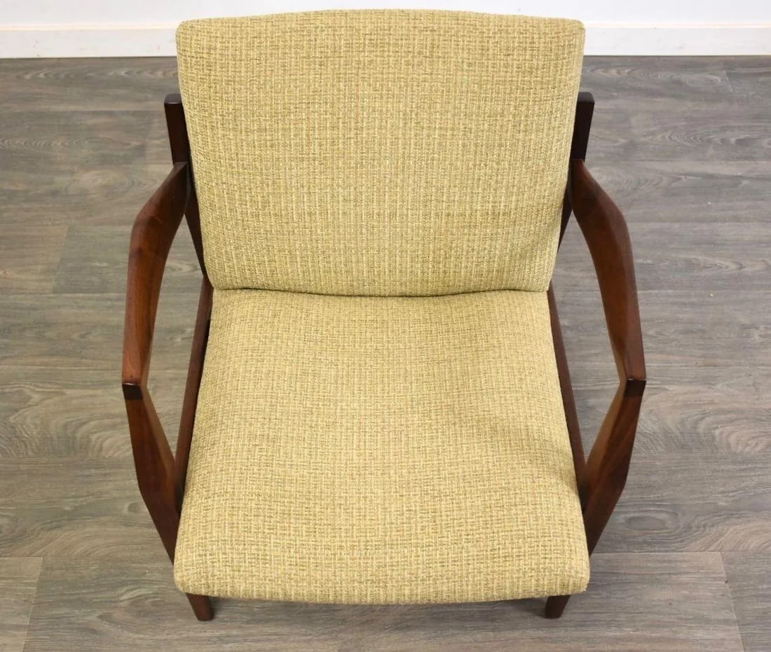 Jens Risom Walnut Lounge Chair - 7