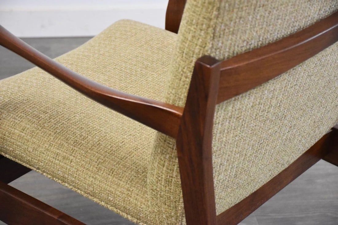 Jens Risom Walnut Lounge Chair - 8