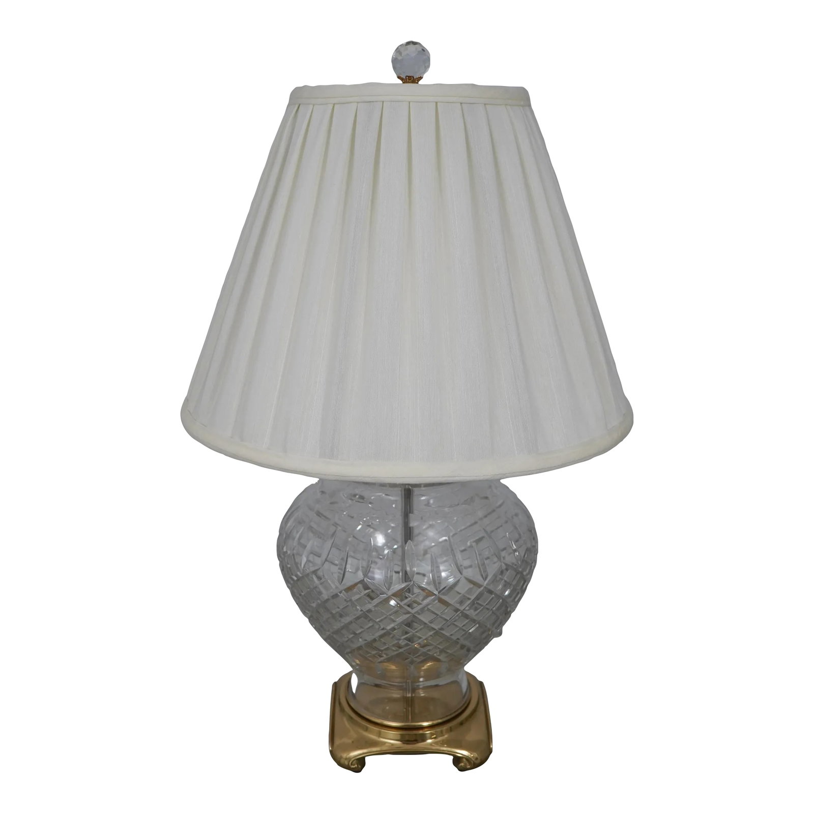 Ethan Allen Crystal & Brass Table Lamp W. Shade: Age: Approx: 20 Years Old Details: Quality Construction Cut Crystal Traditional Style Heavy Solid Brass Base Condition: Excellent Original Finish & Condition Size: 9w x 9d x 25.5h Shade - 15.5w x