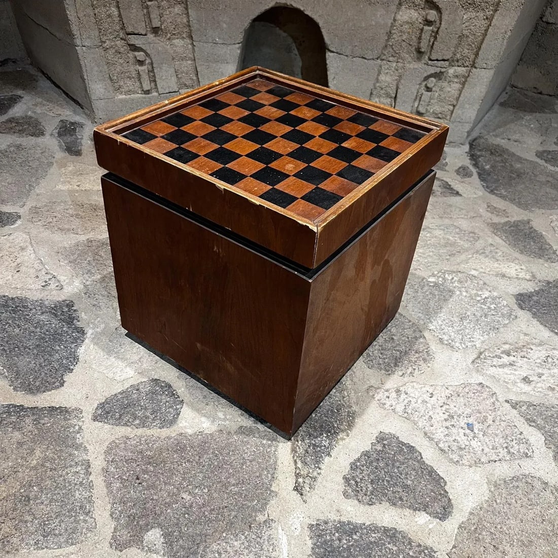 1960s by Lane Walnut and Vinyl Chess Table With Storage - 7