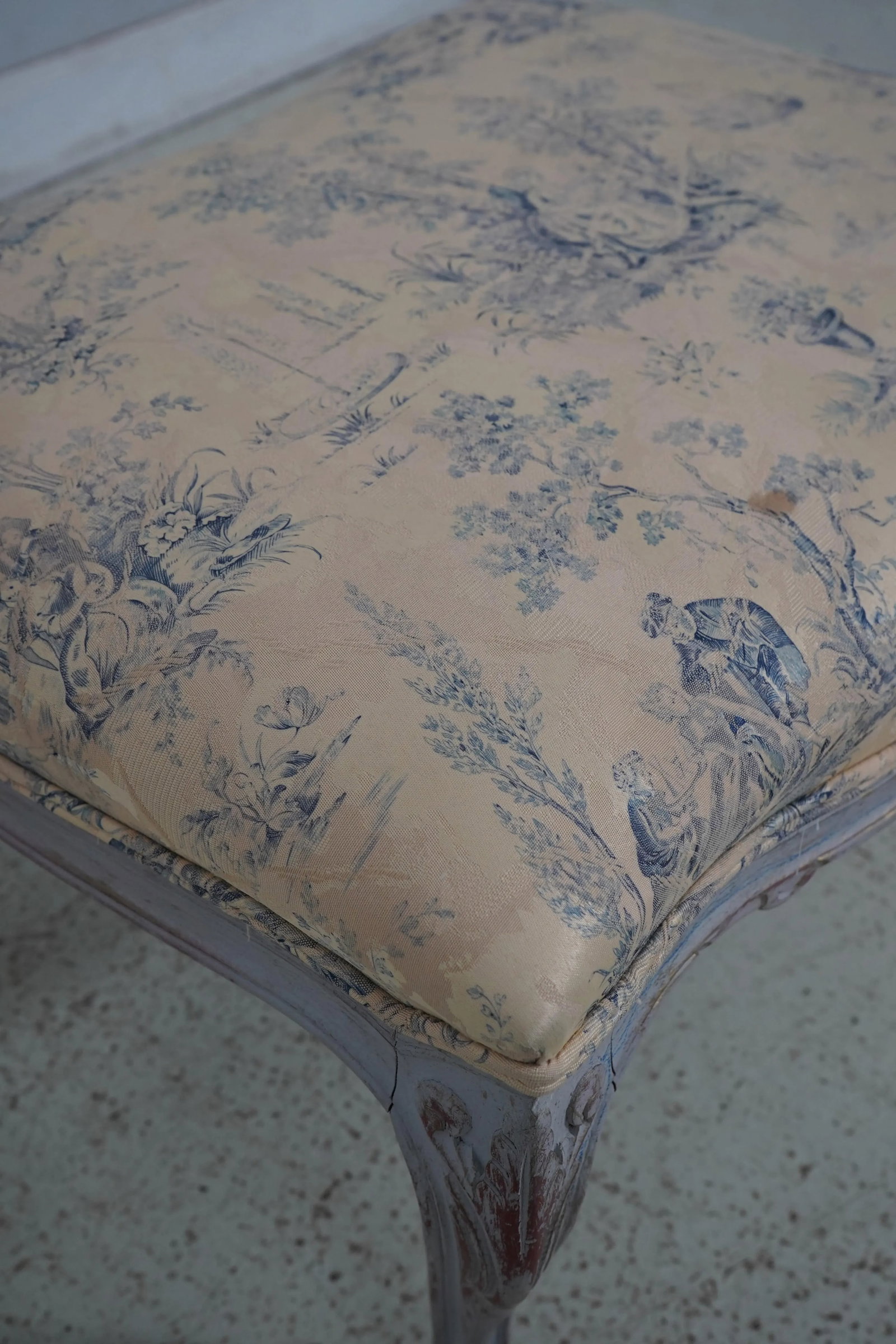 1990s French Louis XV Upholstered Armchair & Matching Ottoman - 12