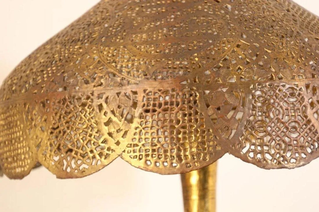 Antique Moorish Brass Table Lamp With Arabic Script - 4