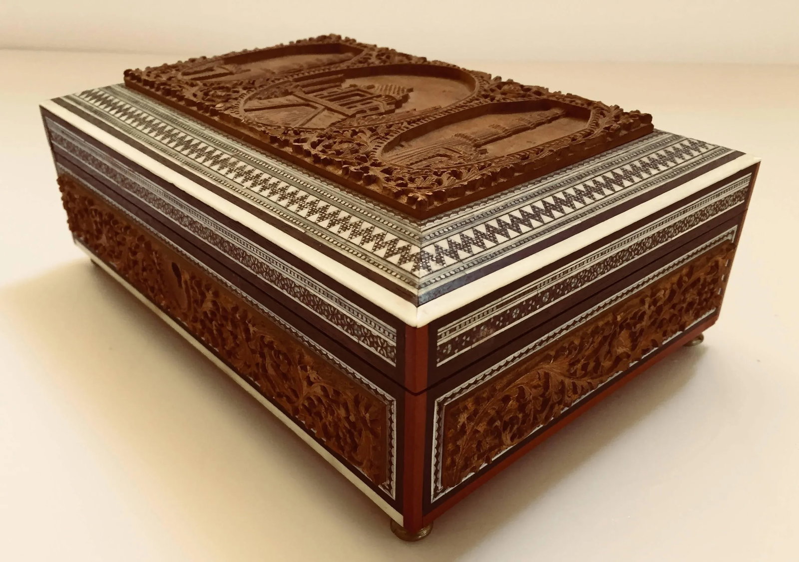 19th Century Anglo-Indian Jewelry Box With Lidded Compartments - 10
