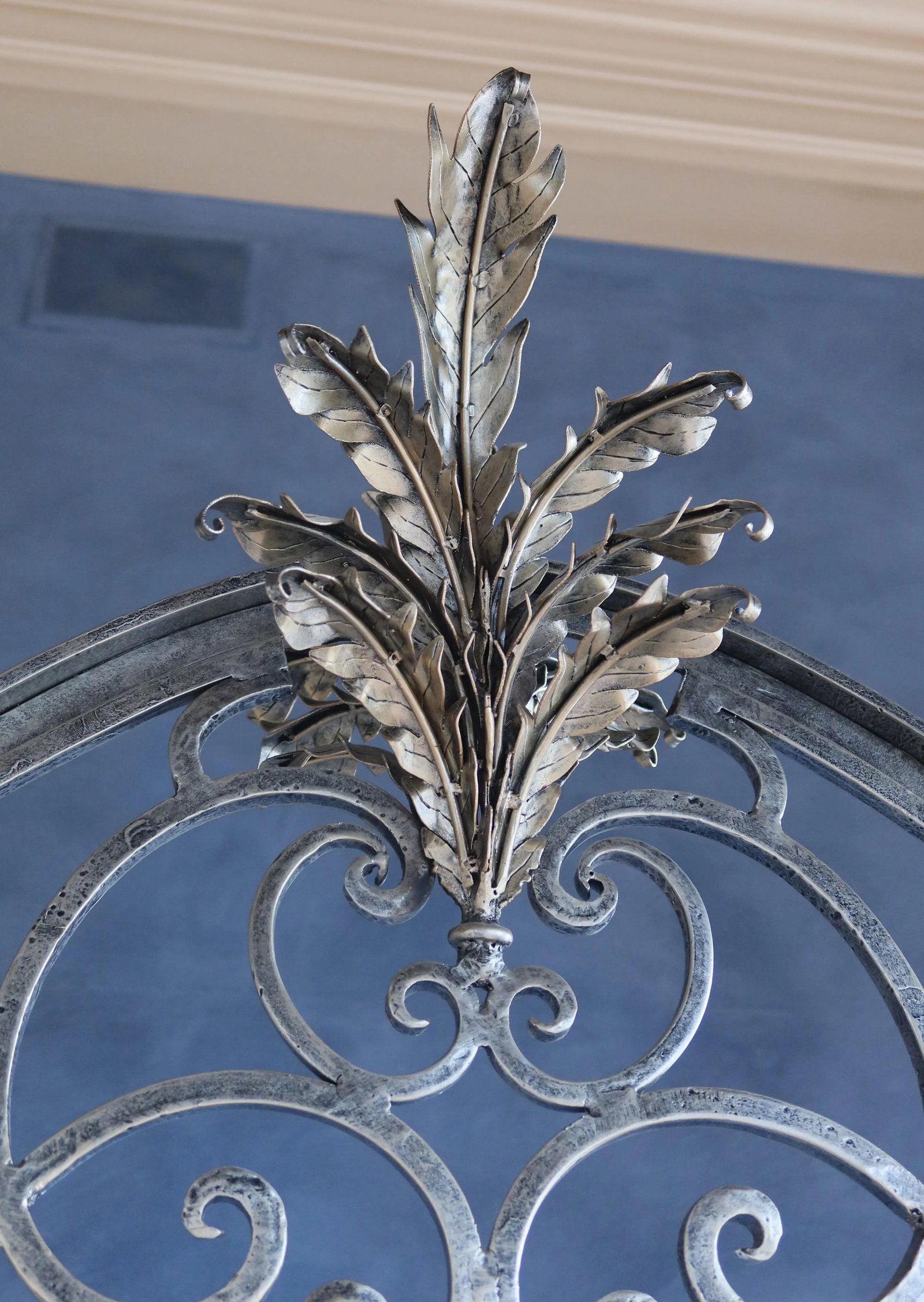 Large Wrought Iron Decorated Silver Wall Gate - 6