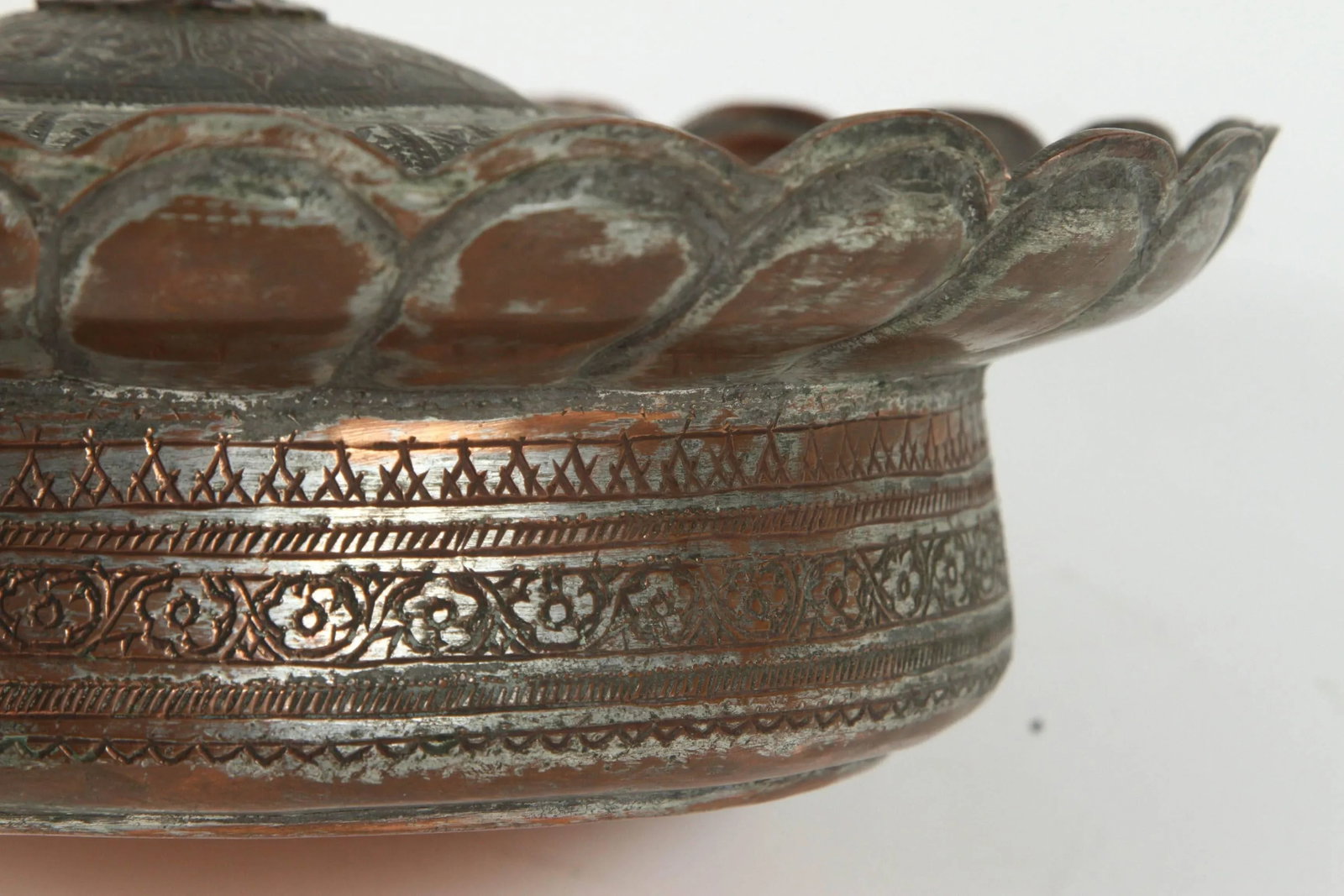 Decorative Tinned Copper Persian Box With Lid - 3