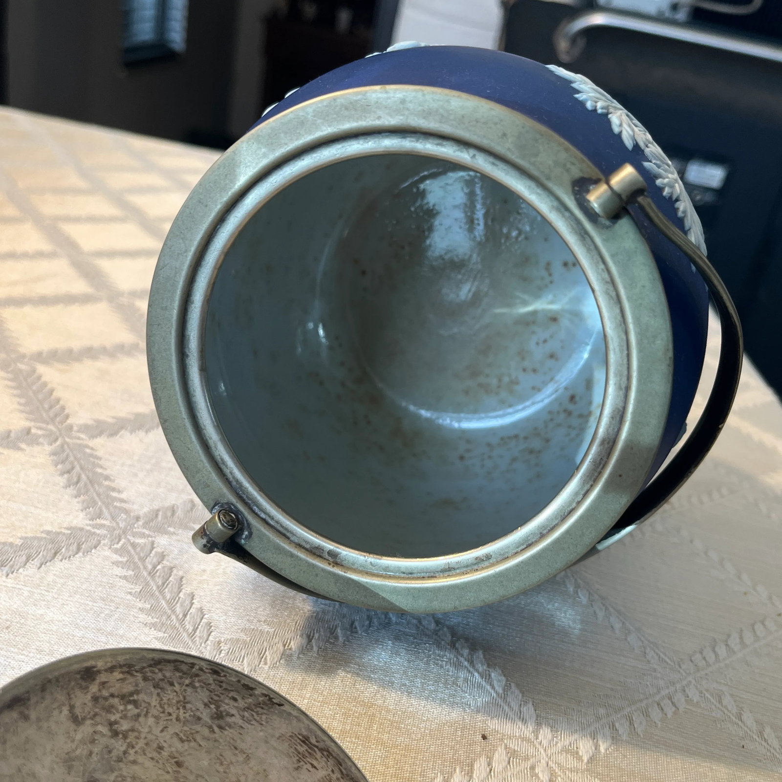 1940s Wedgwood Dark Blue Jasperware Biscuit Barrel - 10