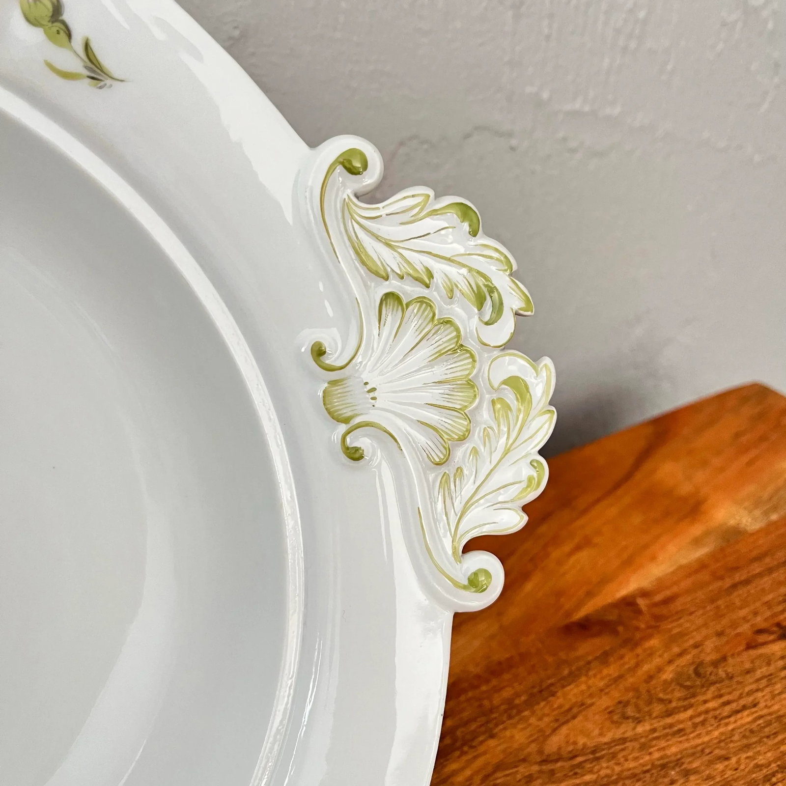 Antique Meissen Tureen, Germany (No Lid) - 3