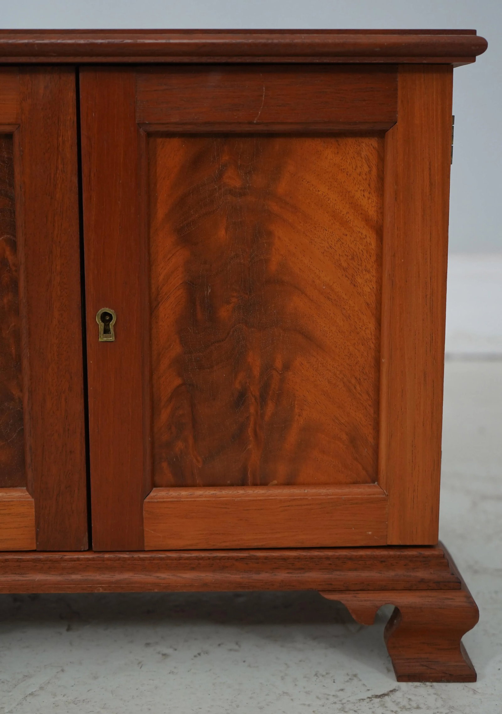 Bench Made Chippendale Style 2 Door Walnut Jewelry Box - 10