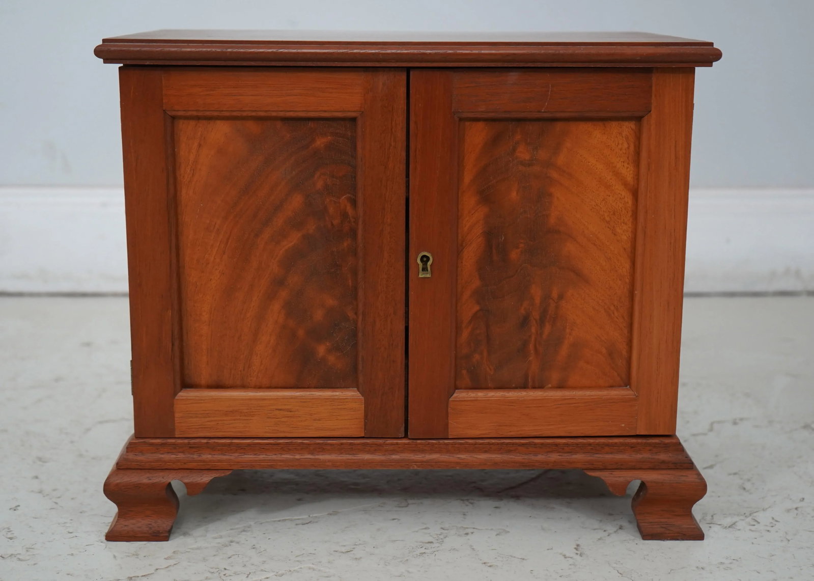 Bench Made Chippendale Style 2 Door Walnut Jewelry Box - 2