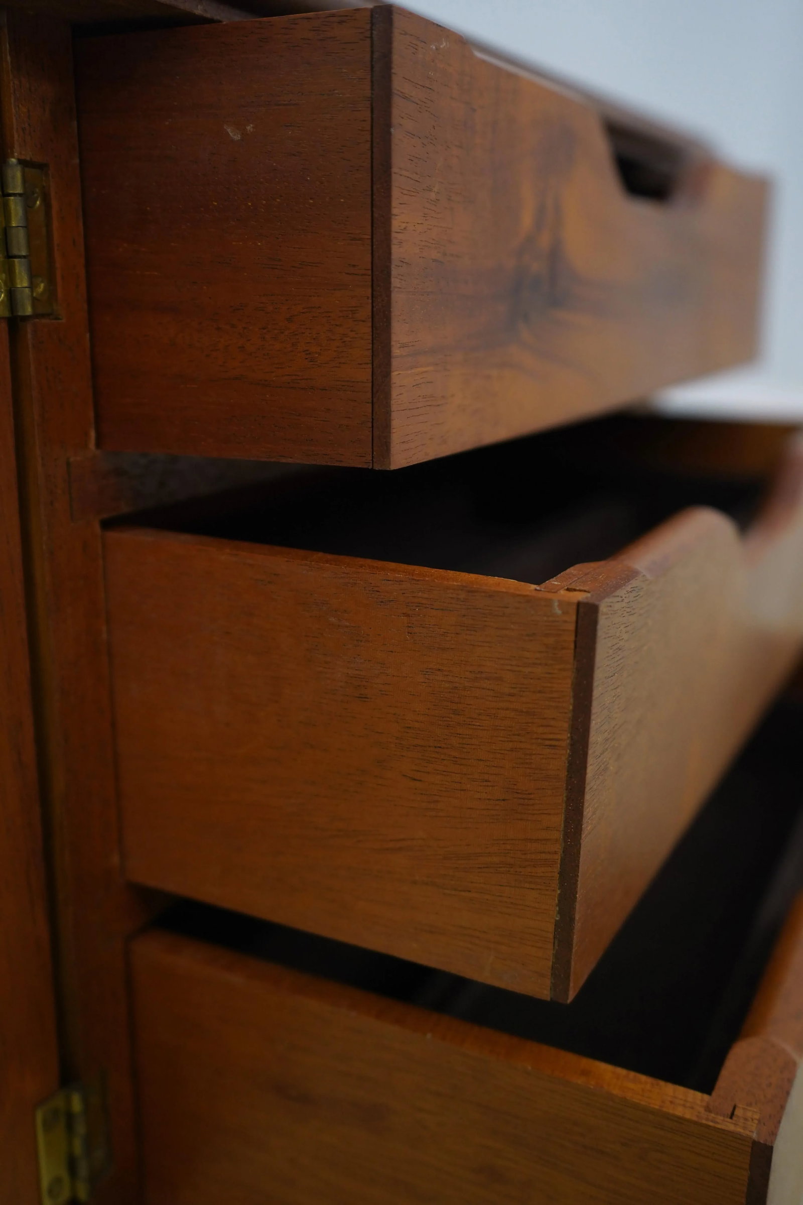 Bench Made Chippendale Style 2 Door Walnut Jewelry Box - 5