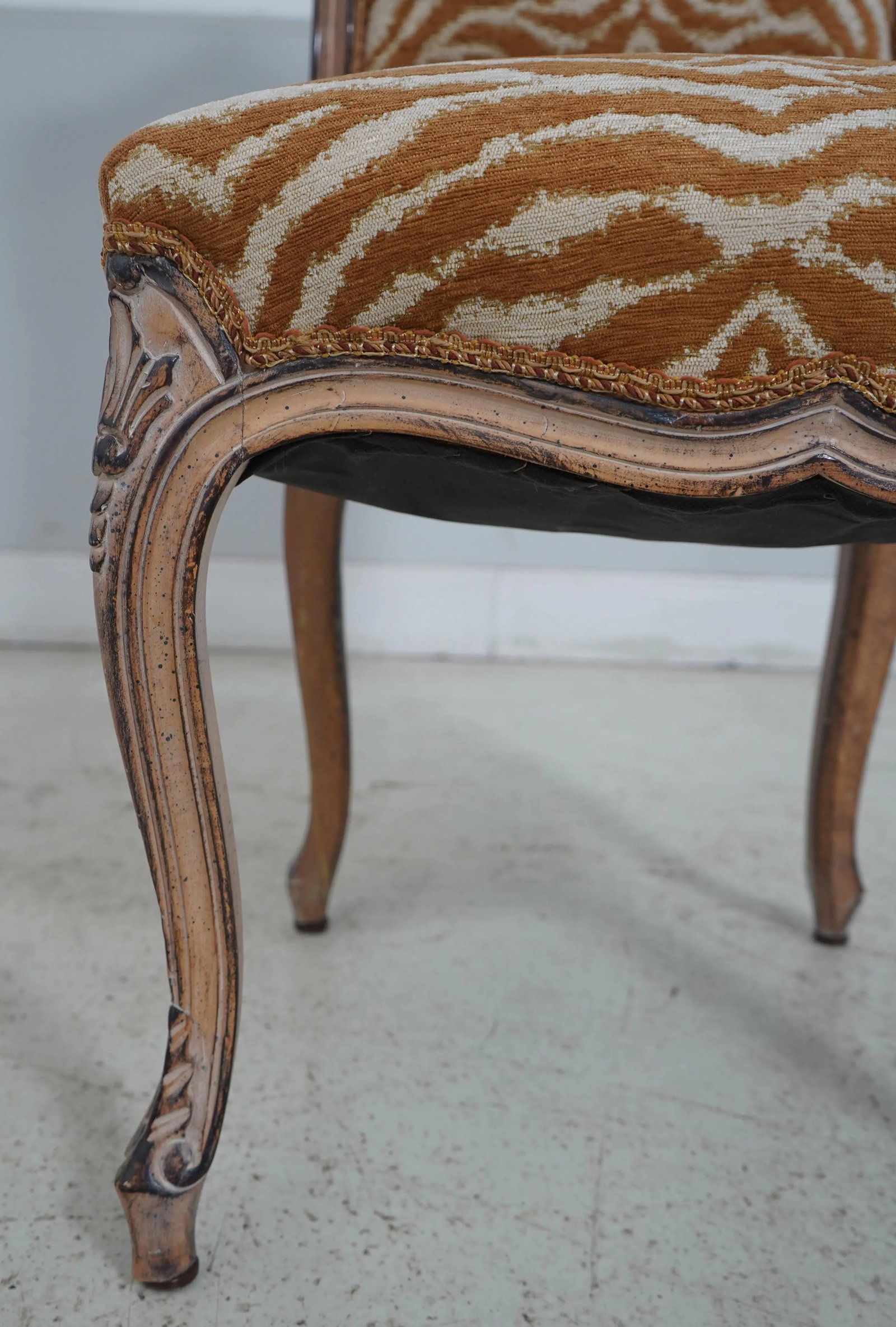Pair French Louis XV Carved Frame Upholstered Side Chairs - 10