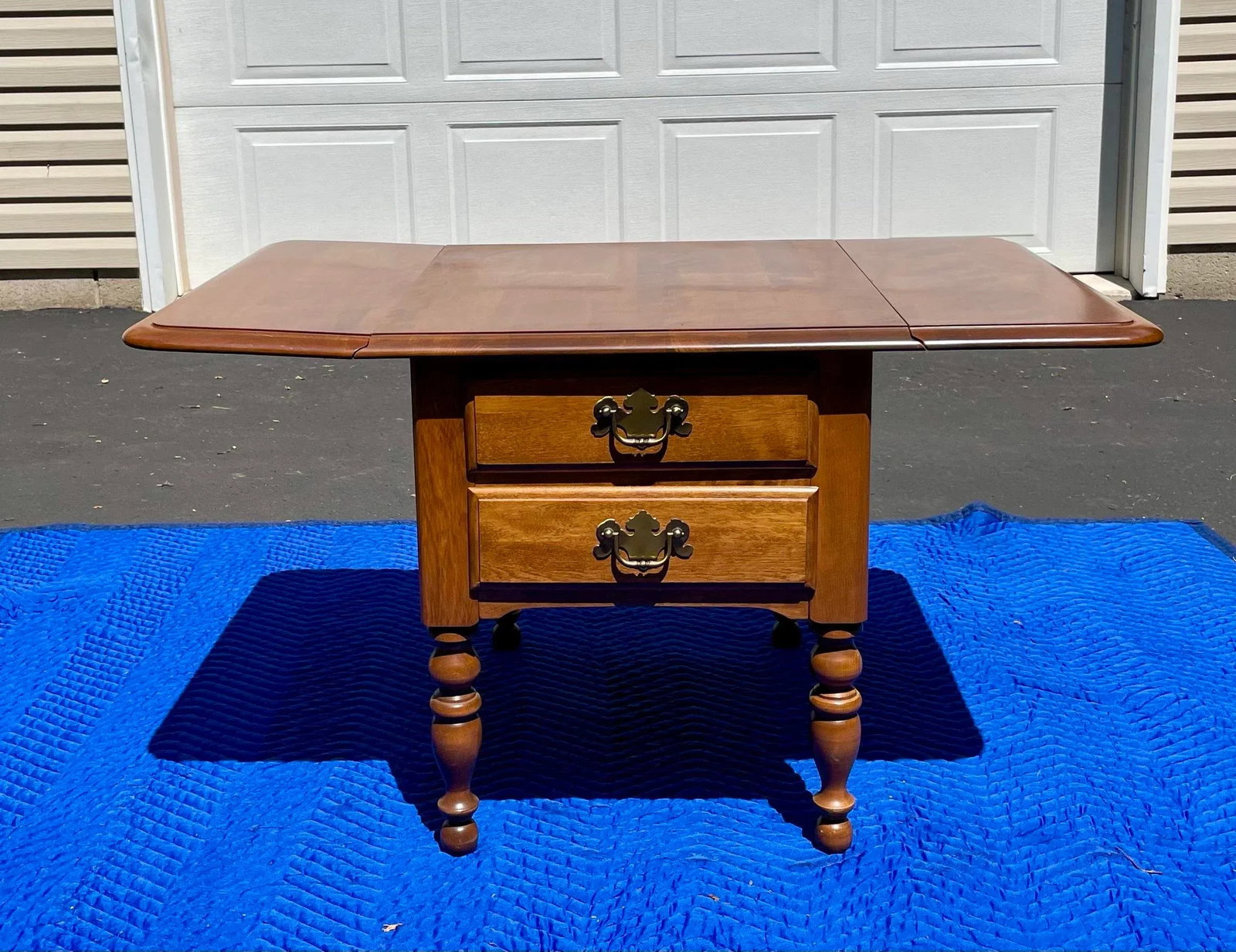 Ethan Allen Heirloom Nutmeg Maple Pembroke/Drop-Leaf End Table - 6