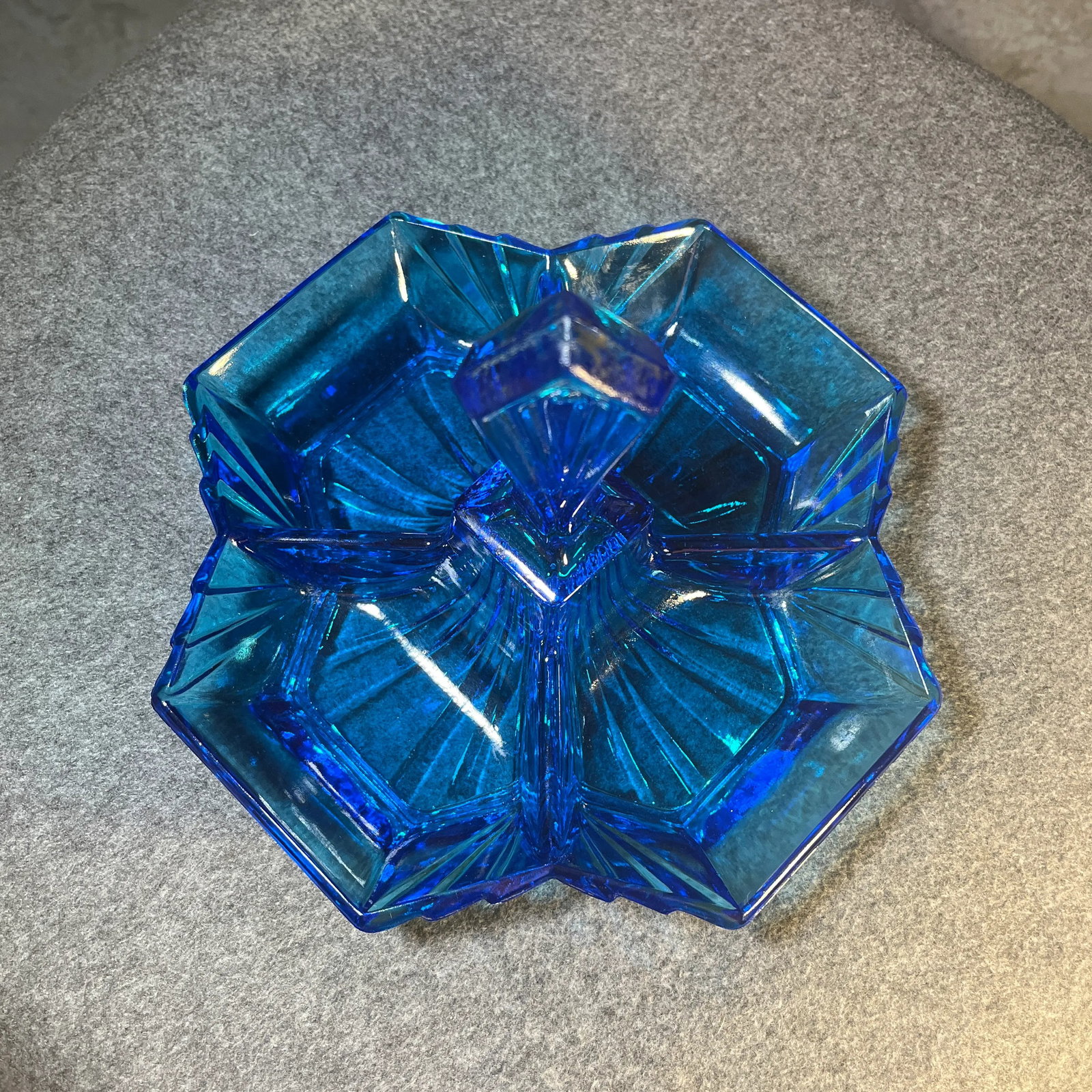 Mid 20th Century Art Deco Blue Indiana Tiara Glass Divided Dish Pyramid Handle - 5