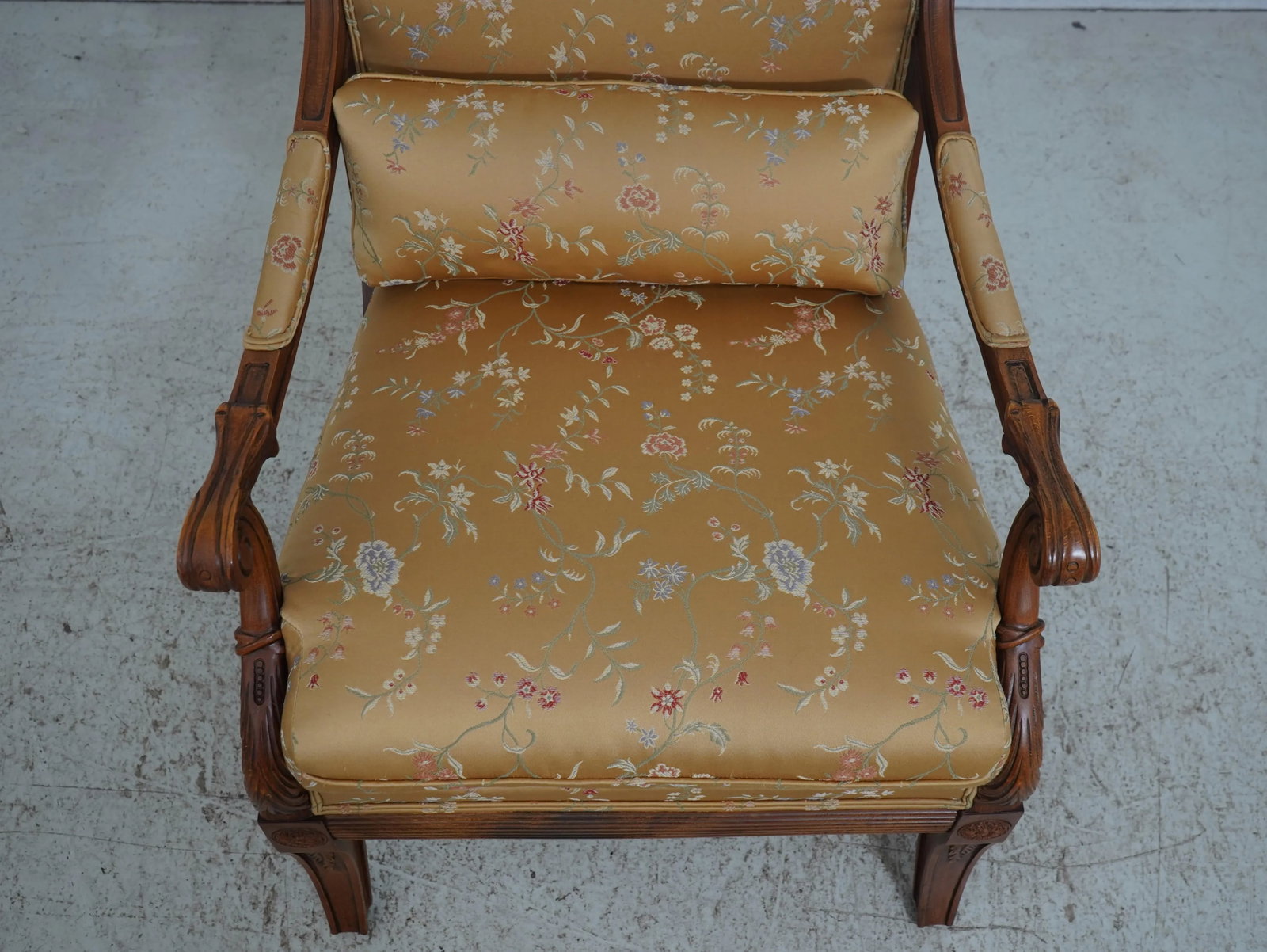 Pair Ethan Allen Regency Style Carved Bergere Chairs - 9