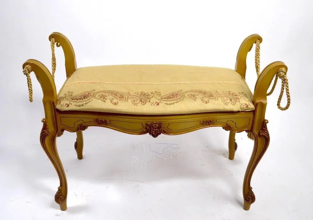 Romantic Vanity Bench in the French or Italian Style - 6