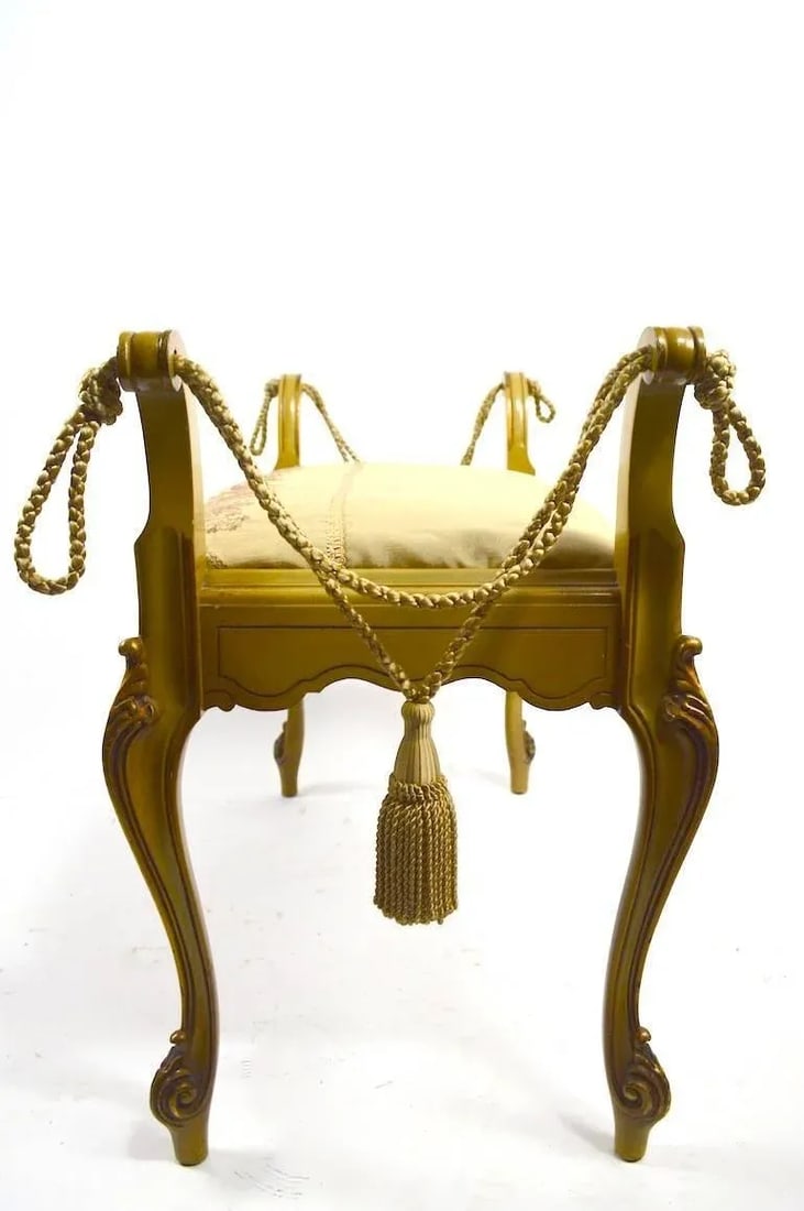 Romantic Vanity Bench in the French or Italian Style - 7