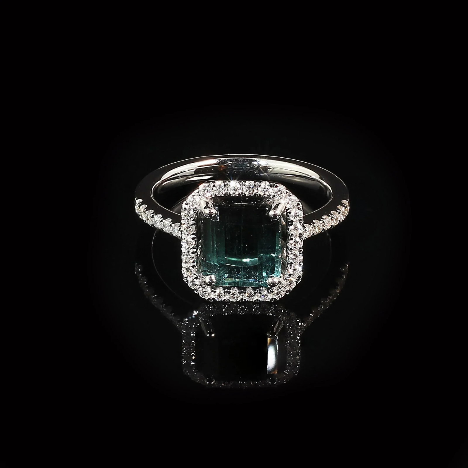 Green Tourmaline and Diamond Dinner Ring Size 6.5 - 5