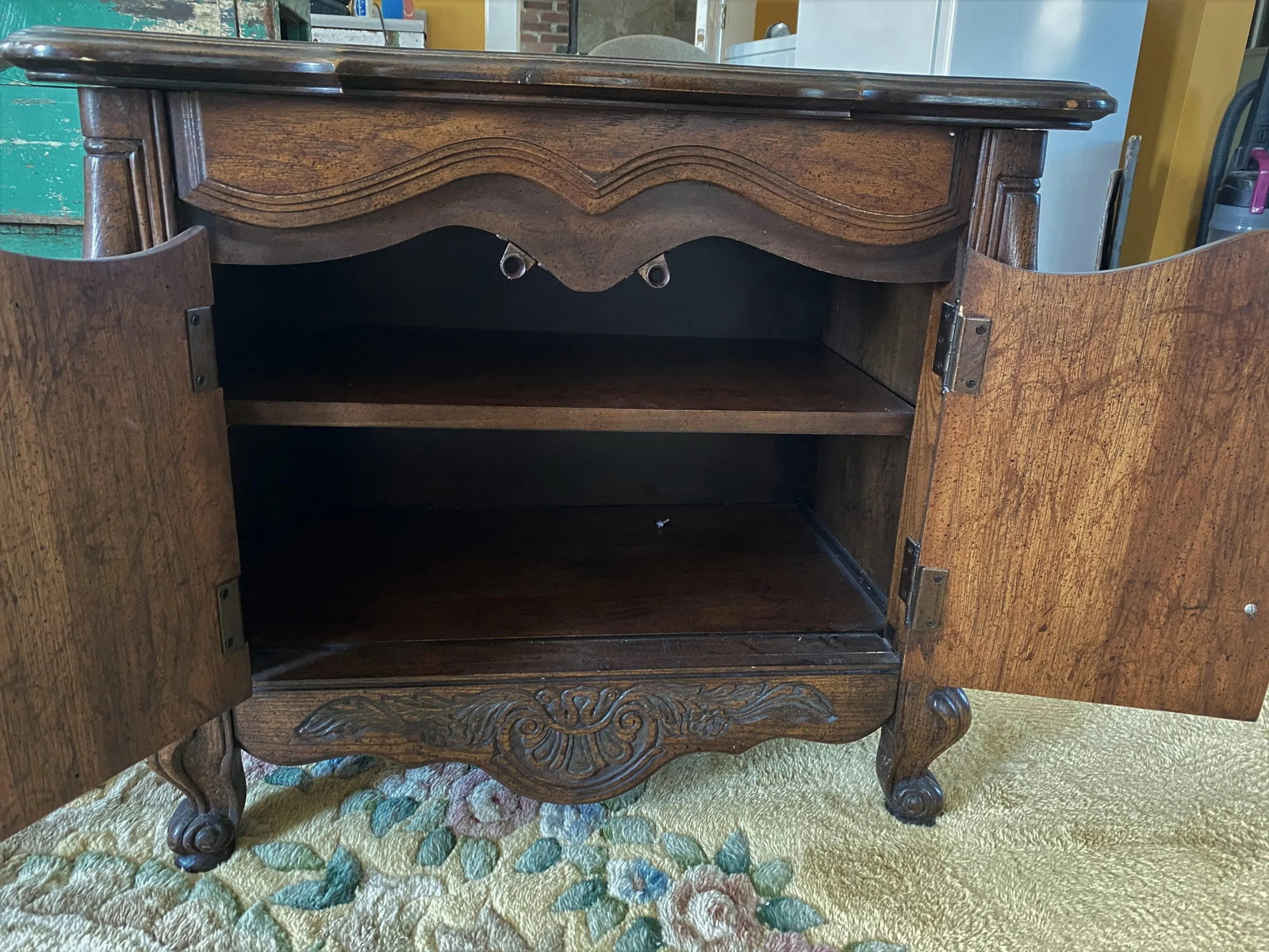 French Country Carved Dark Wood Nightstands Side End Tables- a Pair - 11