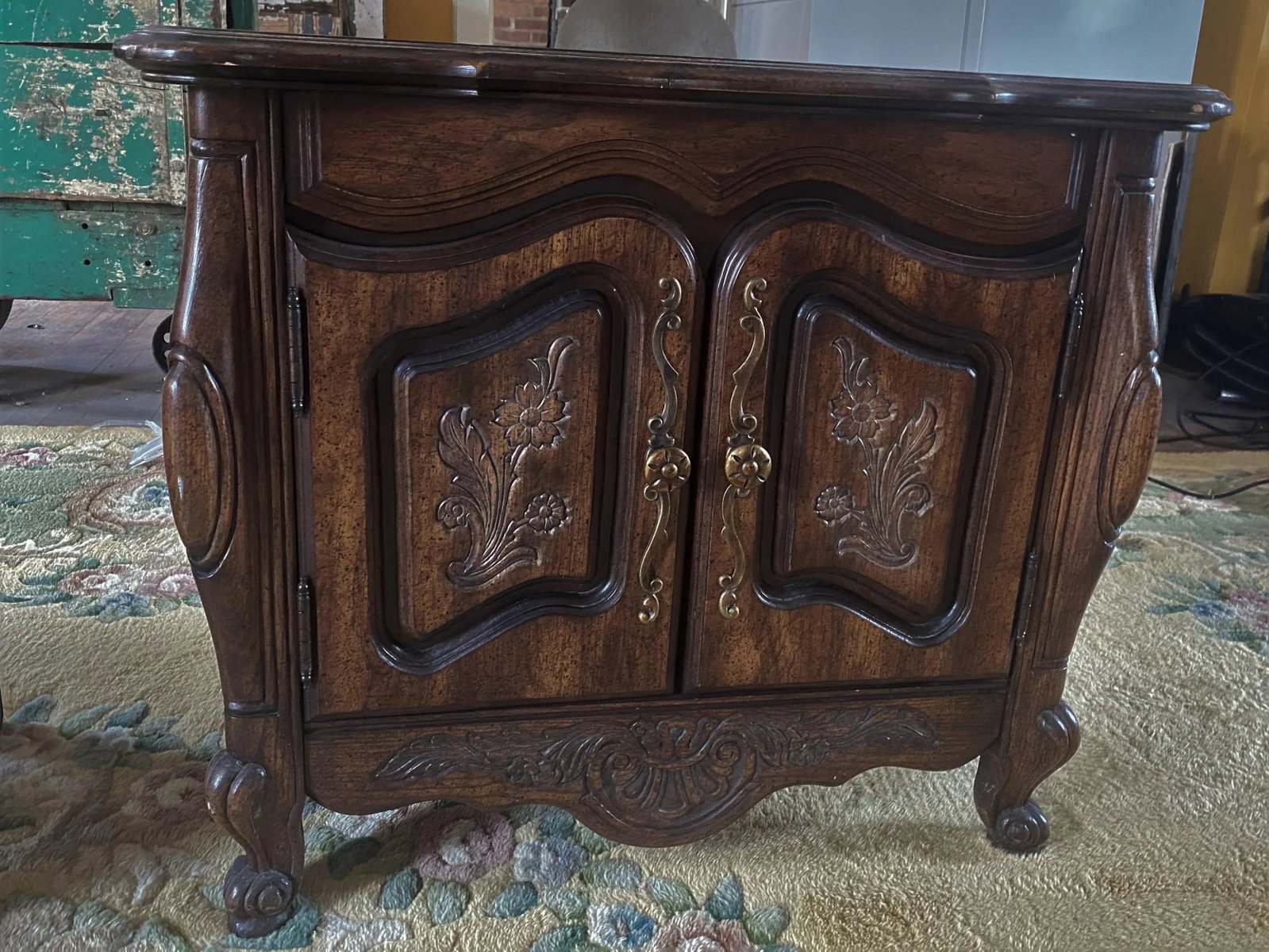 French Country Carved Dark Wood Nightstands Side End Tables- a Pair - 3