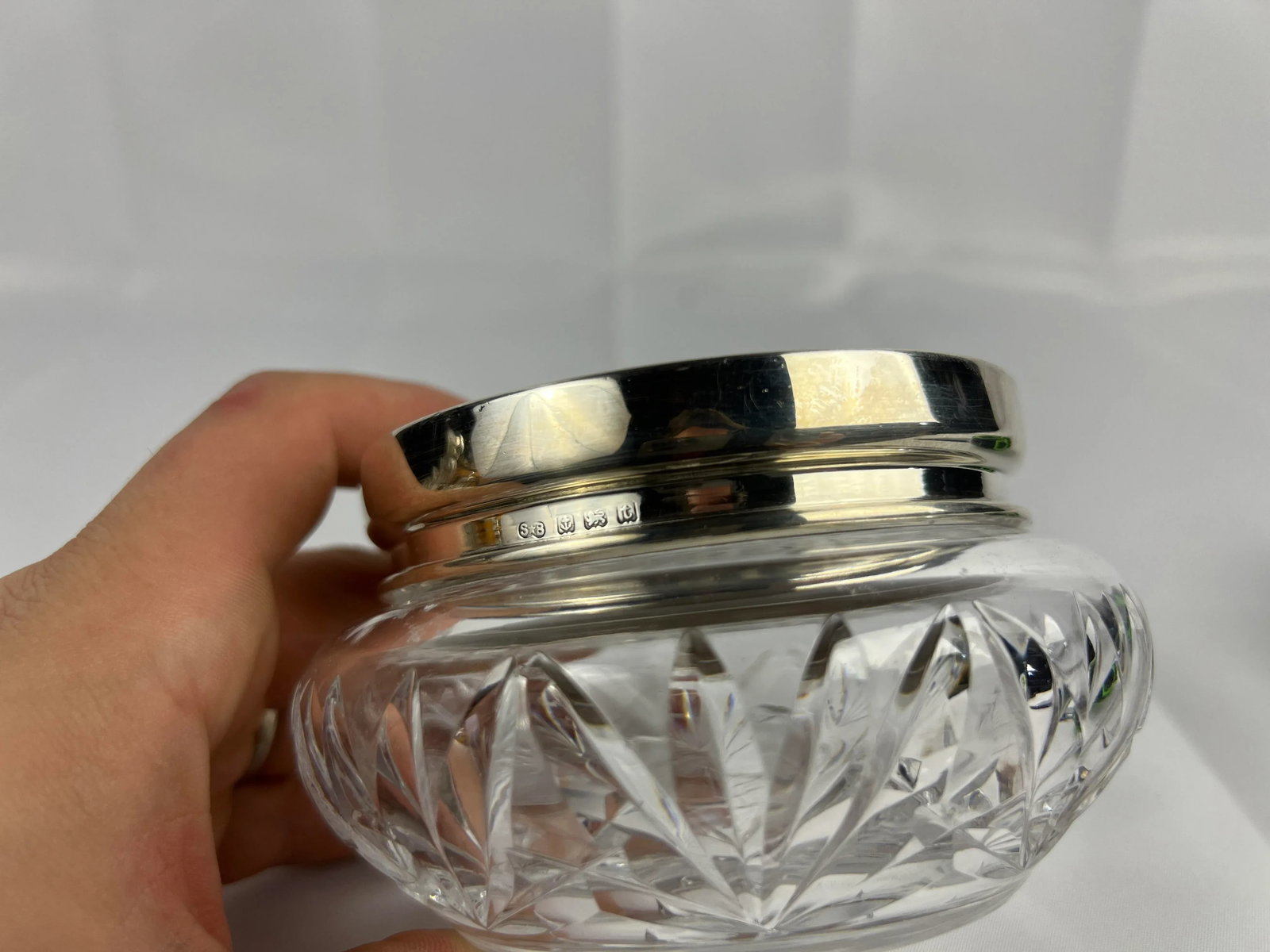 Synyer & Beddoes Sterling Silver & Cut Glass Vanity Jar Circa 1918 - 2
