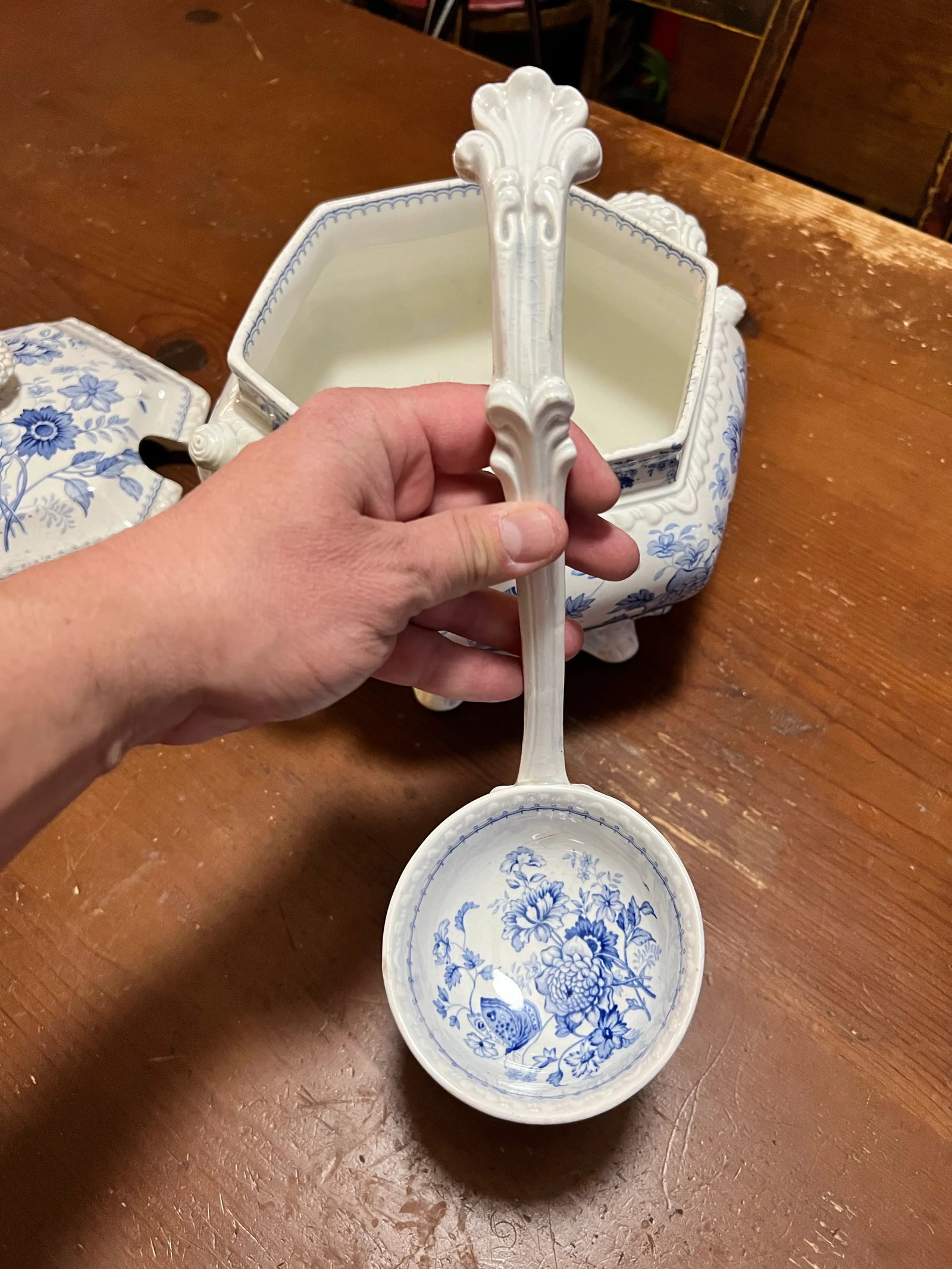 Antique English Staffordshire Blue Transfer Decorated Soup Tureen "Windsor Festoon" - 6