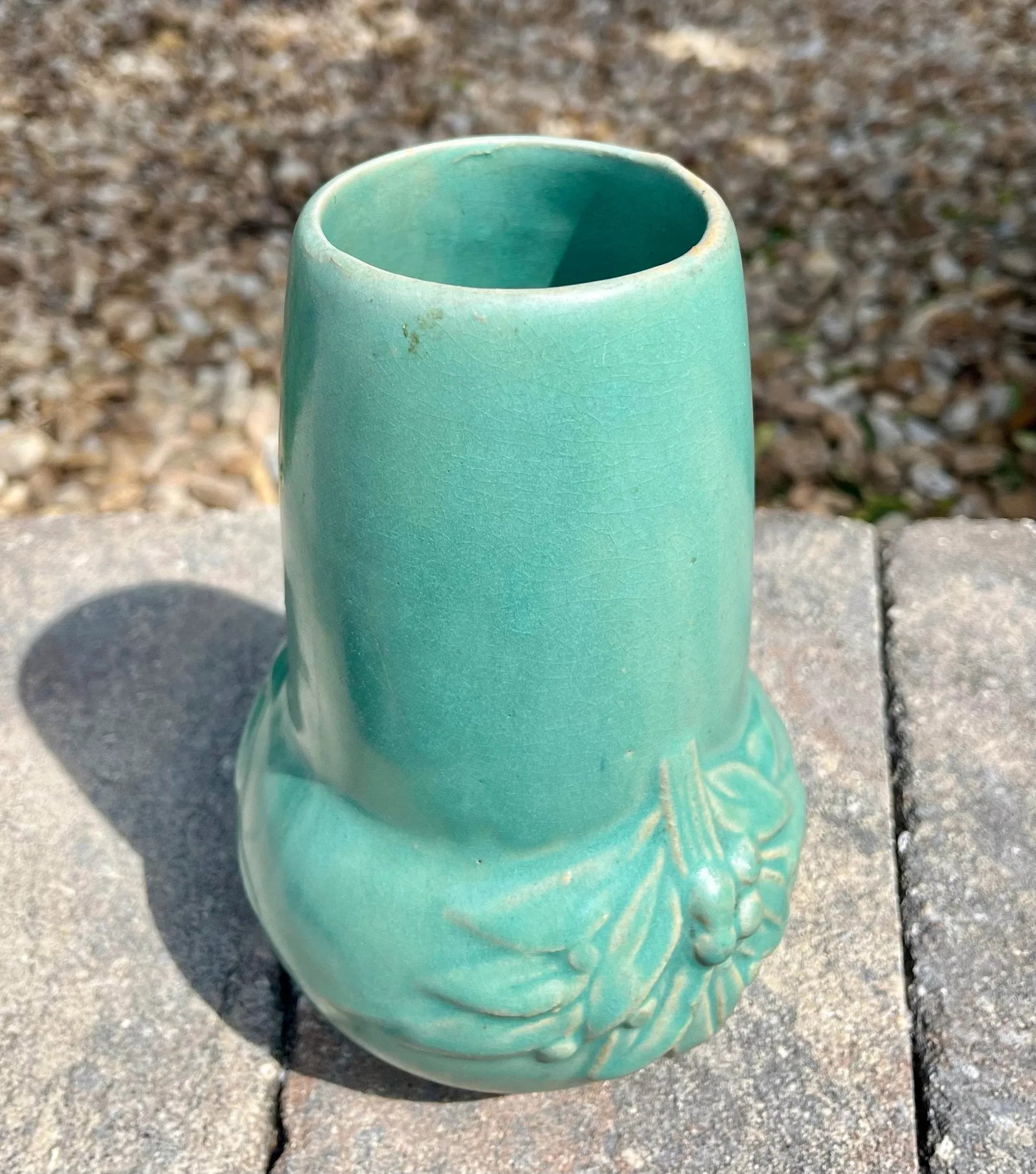 1930s McCoy Sage Green Leaves & Berries Art Pottery Vase - 5