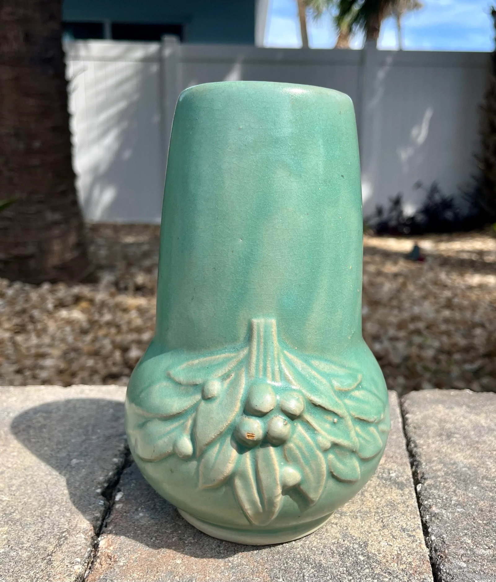 1930s McCoy Sage Green Leaves & Berries Art Pottery Vase - 6