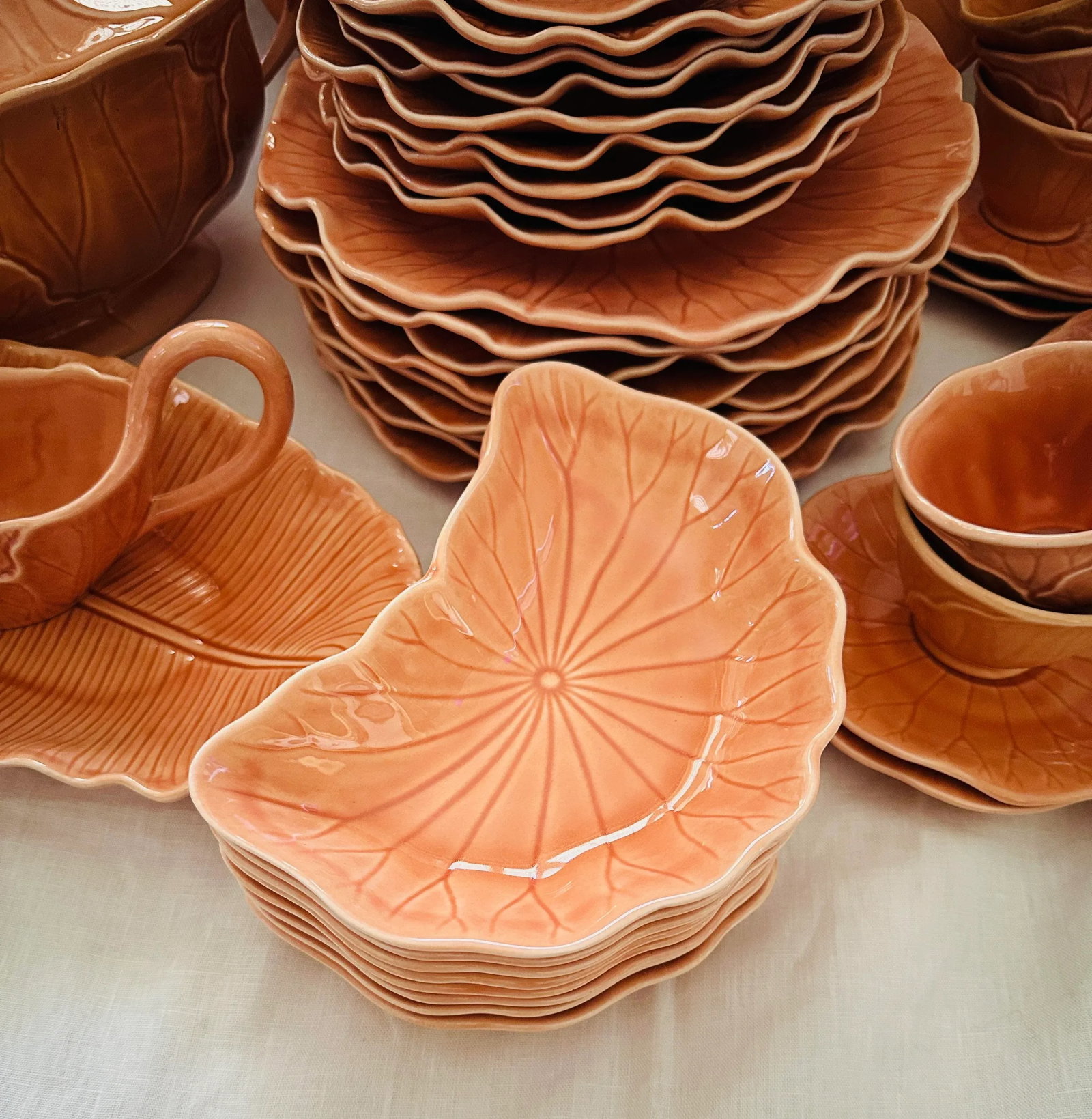 Vintage Peach "Lotus" Dinnerware Set of 45 by Metlox - 4