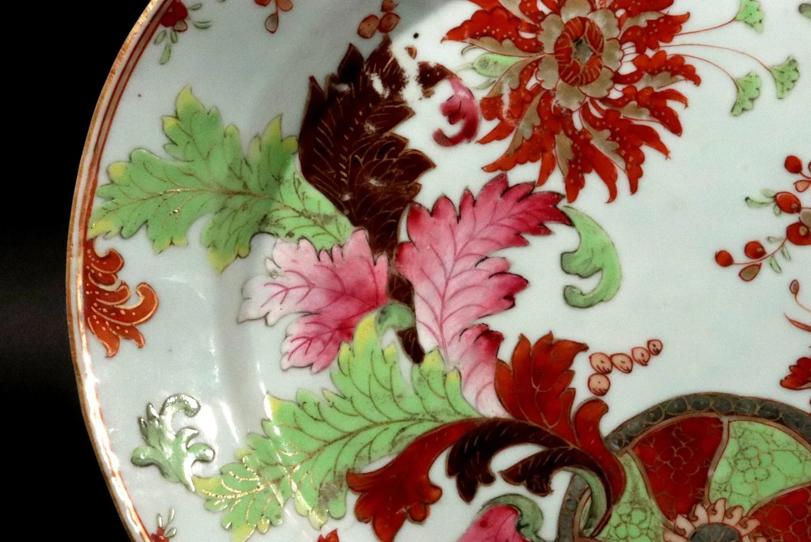 Opulent Botanicals: Chinese Export "Pseudo Tobacco Leaf" Oval Dish - 7