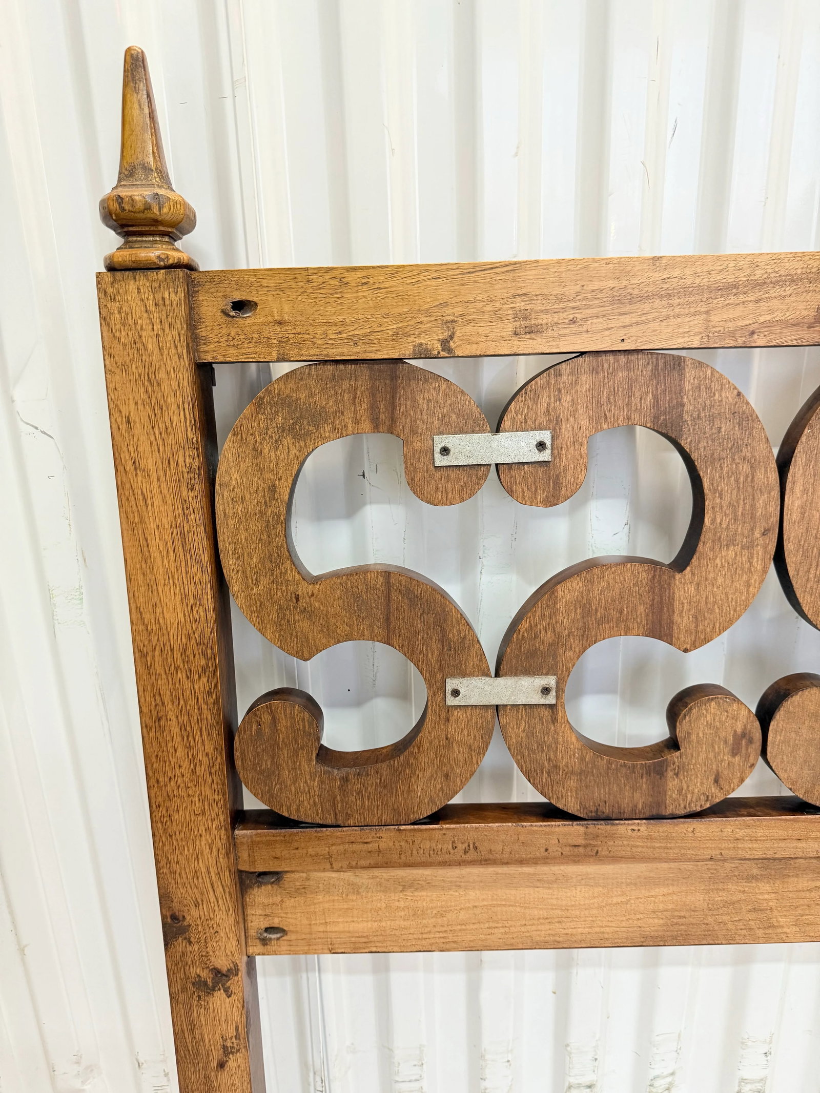 Mid-Century Palm Beach Regency Serpentine King Size Headboard - 10