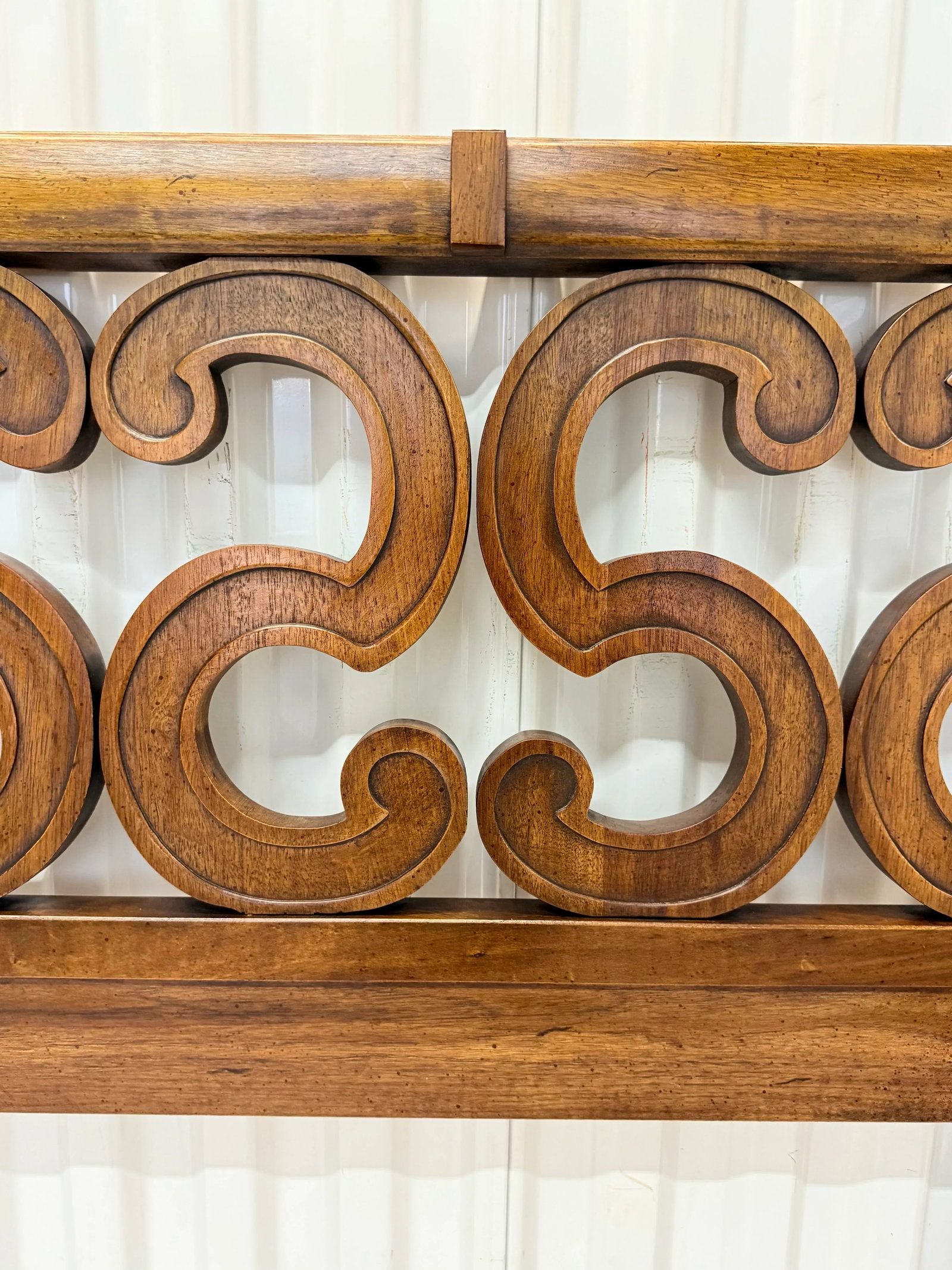 Mid-Century Palm Beach Regency Serpentine King Size Headboard - 7