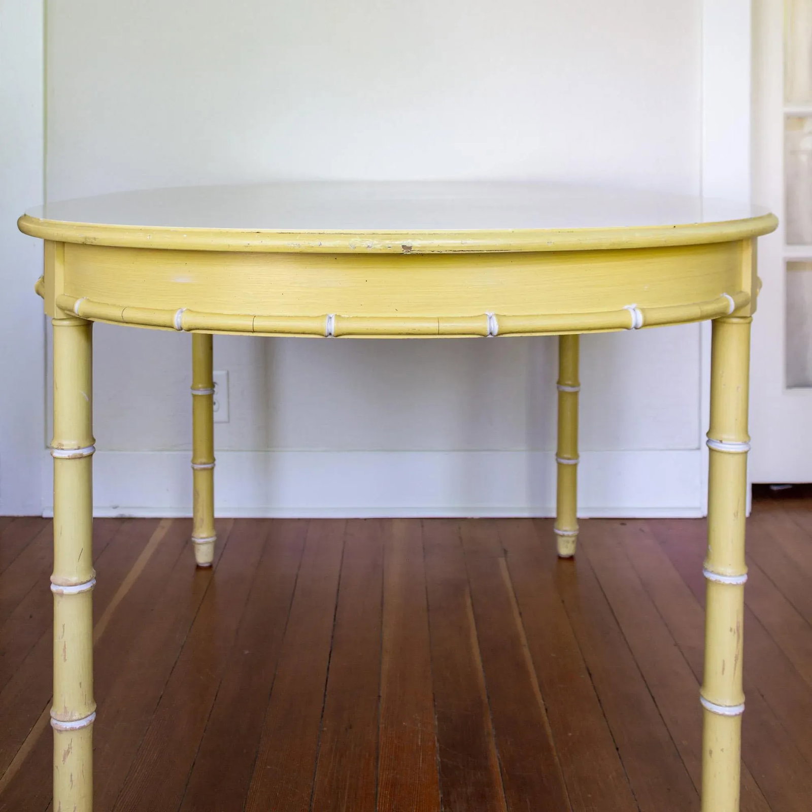 Thomasville Faux Bamboo Butter Yellow Oval Dining Table - 10