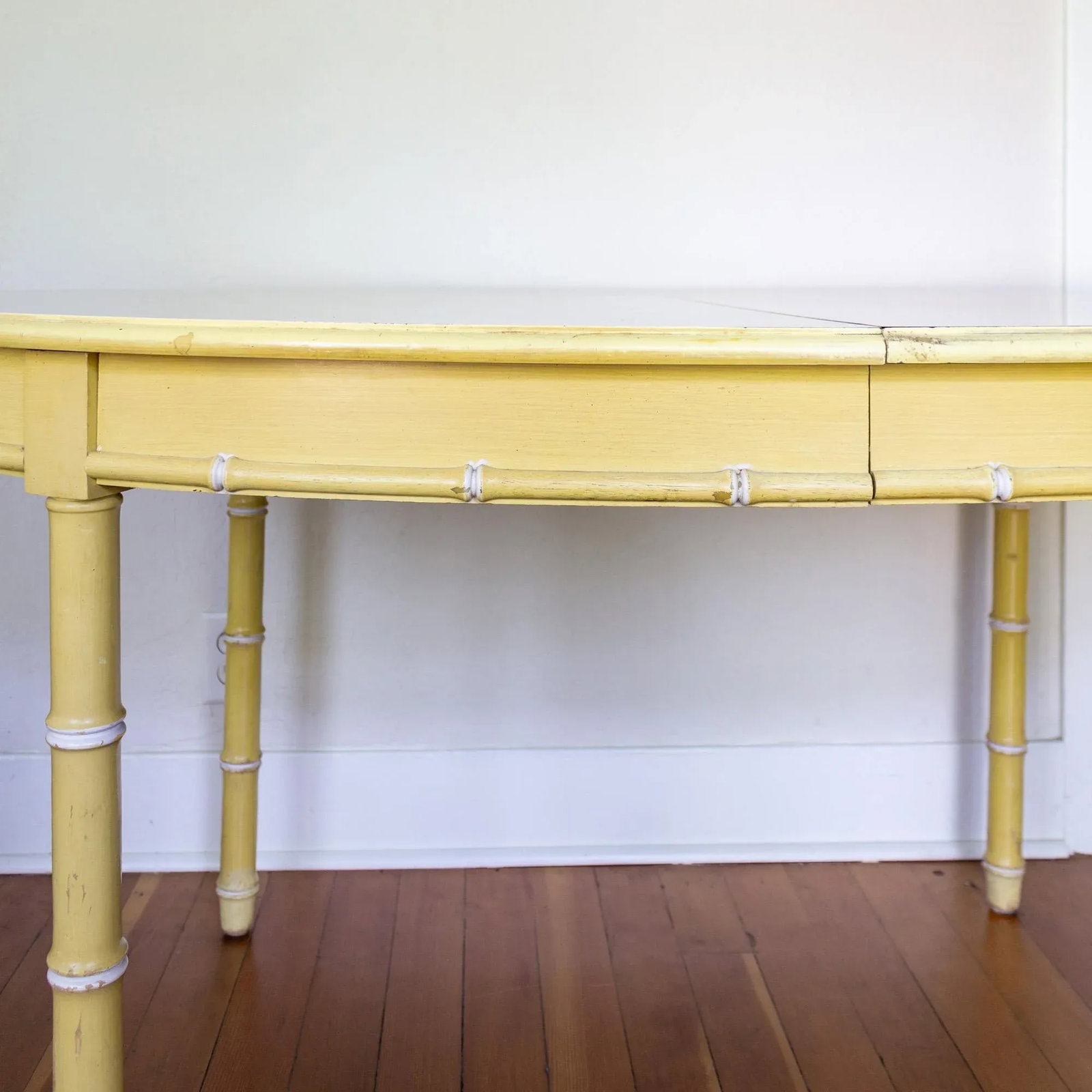 Thomasville Faux Bamboo Butter Yellow Oval Dining Table - 9