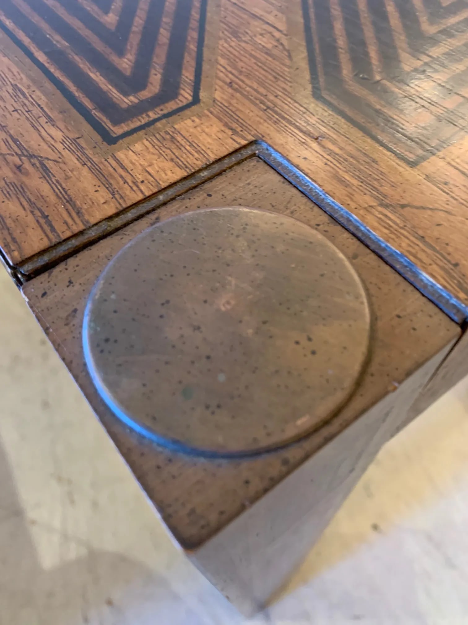 Inlaid Wood Rectangular End Table With Geometric Decoration - 10