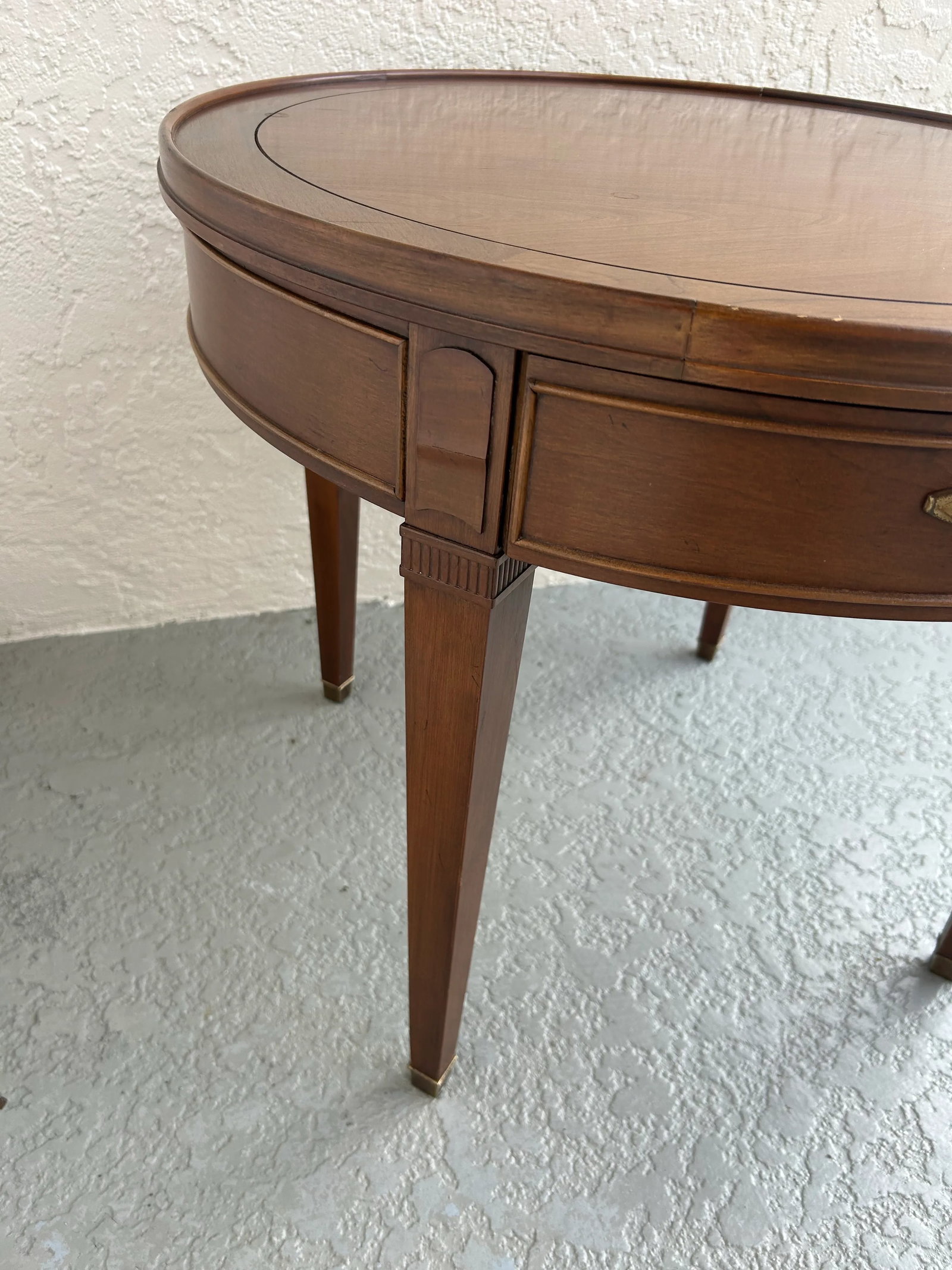 Hekman Round Side Table Solid Wood - 2