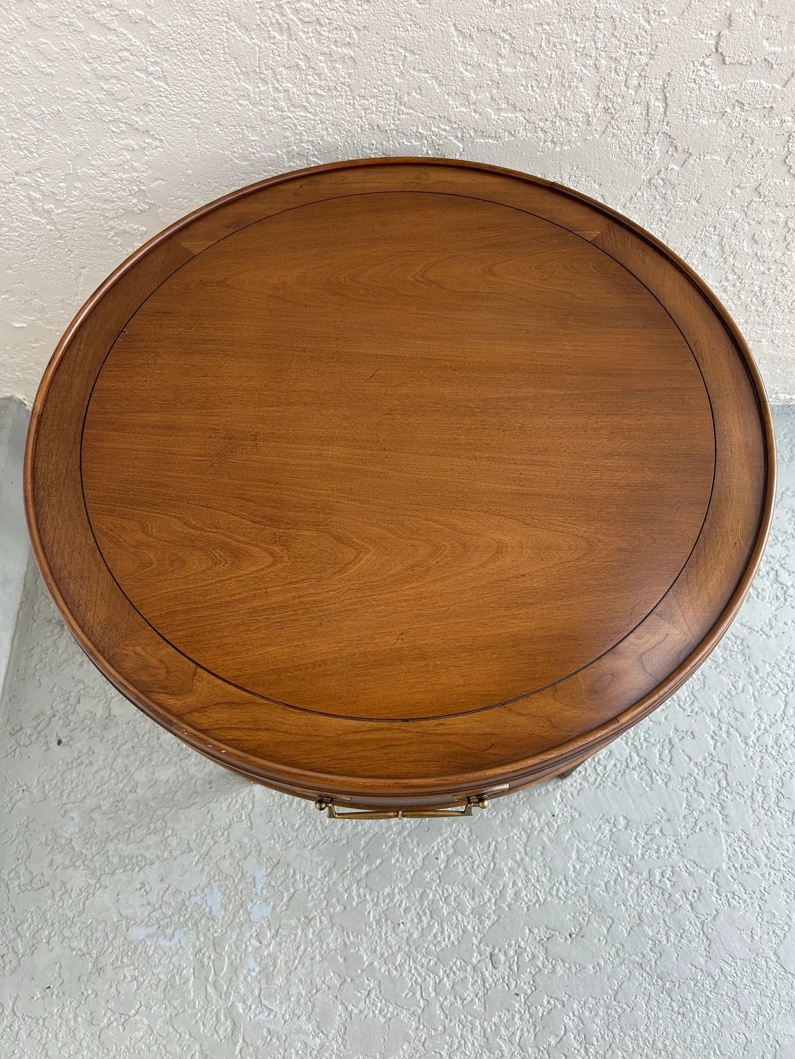 Hekman Round Side Table Solid Wood - 4