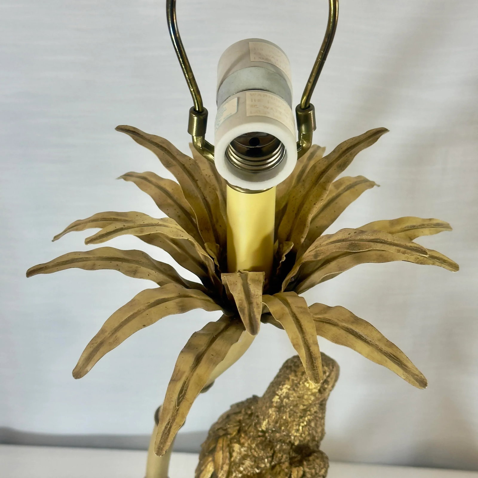Vintage Palm Beach Regency Parcel Gilt Parrot Tole Palm Tree Table Lamp - Mid-Century Modern Decor - 11