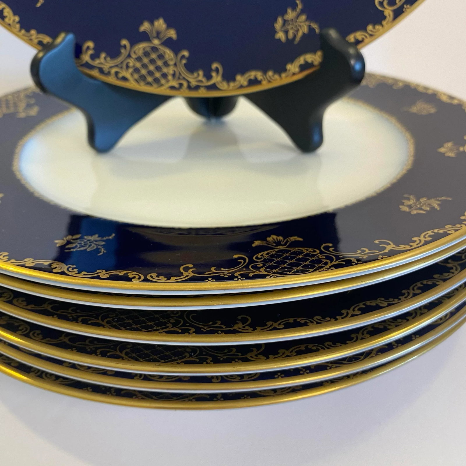 Vintage 1970s-1980s Rosenthal Continental "Charlemagne" Cobalt & Gilt Dinner Plates - Set of 7 - 6