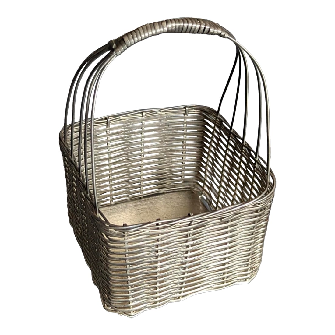 Early 20th Century Vintage Silver Toned High Quality Woven Basket: CORRECTION TO SHIPPING TIME, THIS IS SELLER SHIPPING, ARRIVAL TIME IS 4-10 DAYS FROM PURCHASE DATE. Silver plated woven mini basket makes for a sweet and delicate accent piece, trinket holder, or