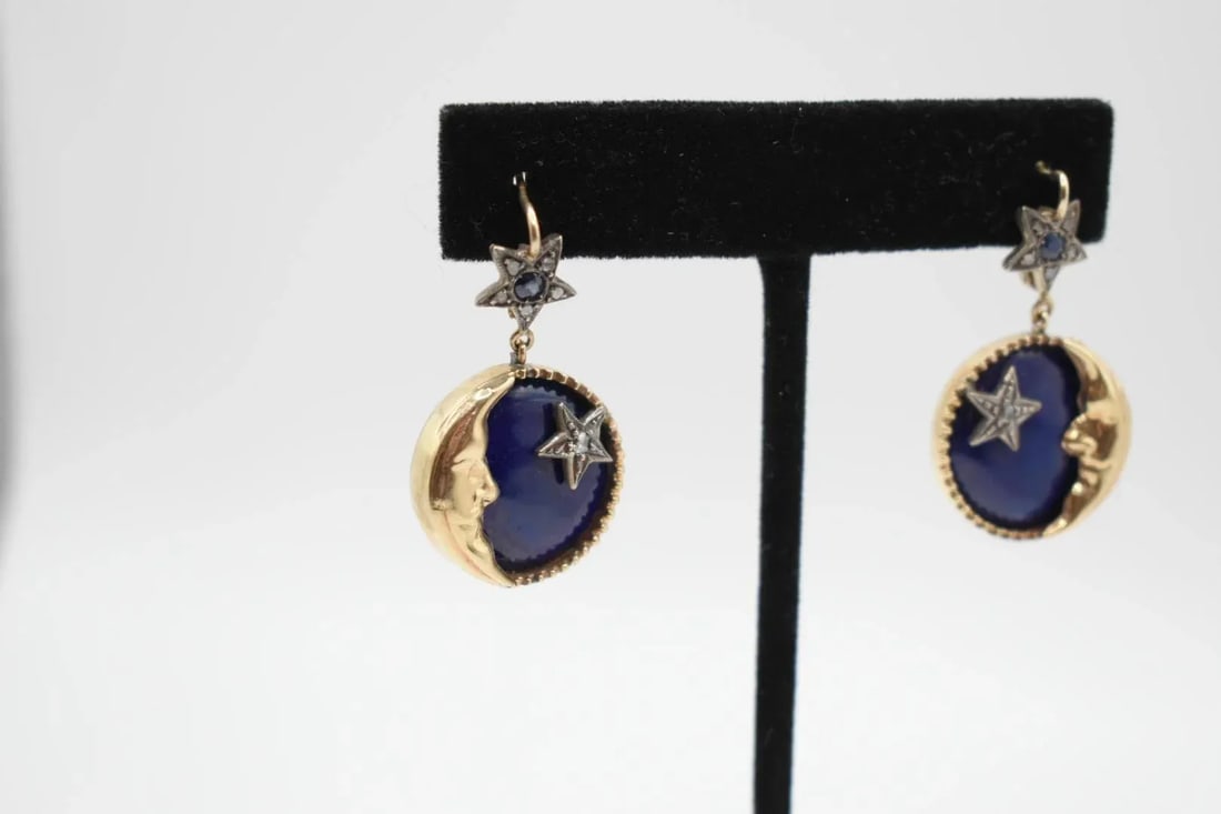 Early 20th Century Pair of Diamond, Sapphire and Enamel Crescent Moon Earrings - 2
